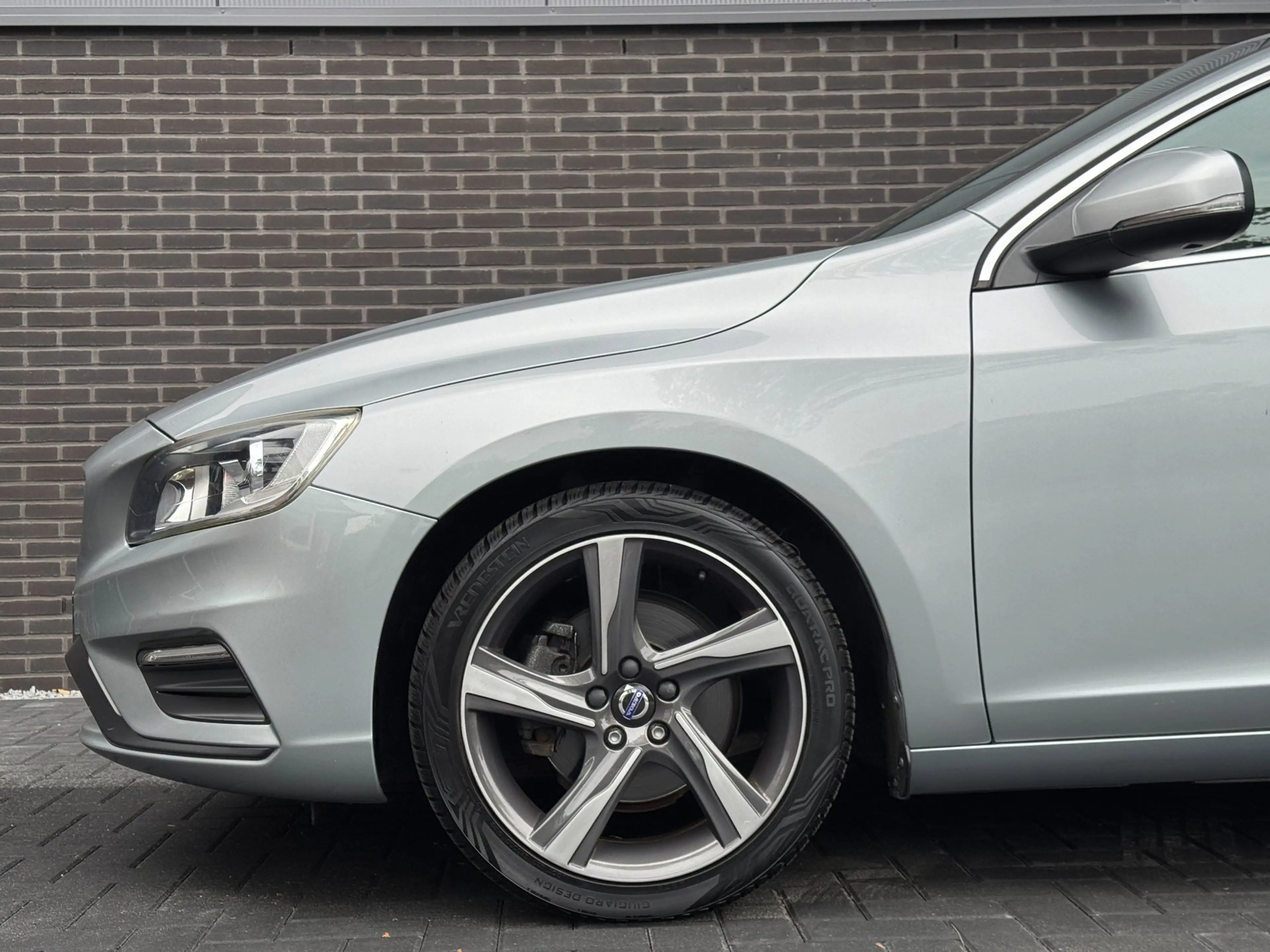 Volvo S60 1.6 T3 R-Design - D-riem vervangen|Automaat|Navi|L — photo 11