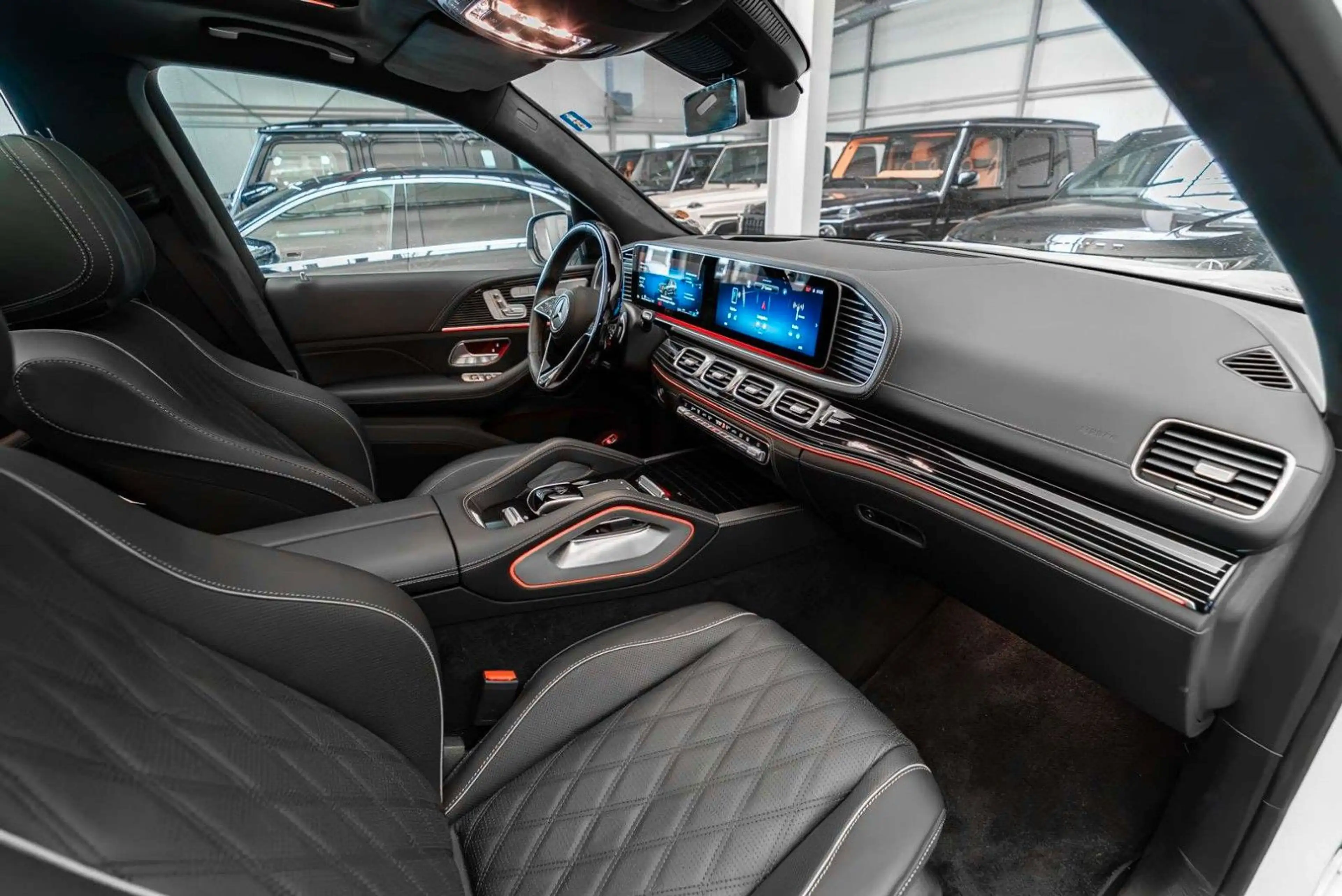 Mercedes-Benz GLS 600 Maybach Premium + / Manufaktur — photo 3