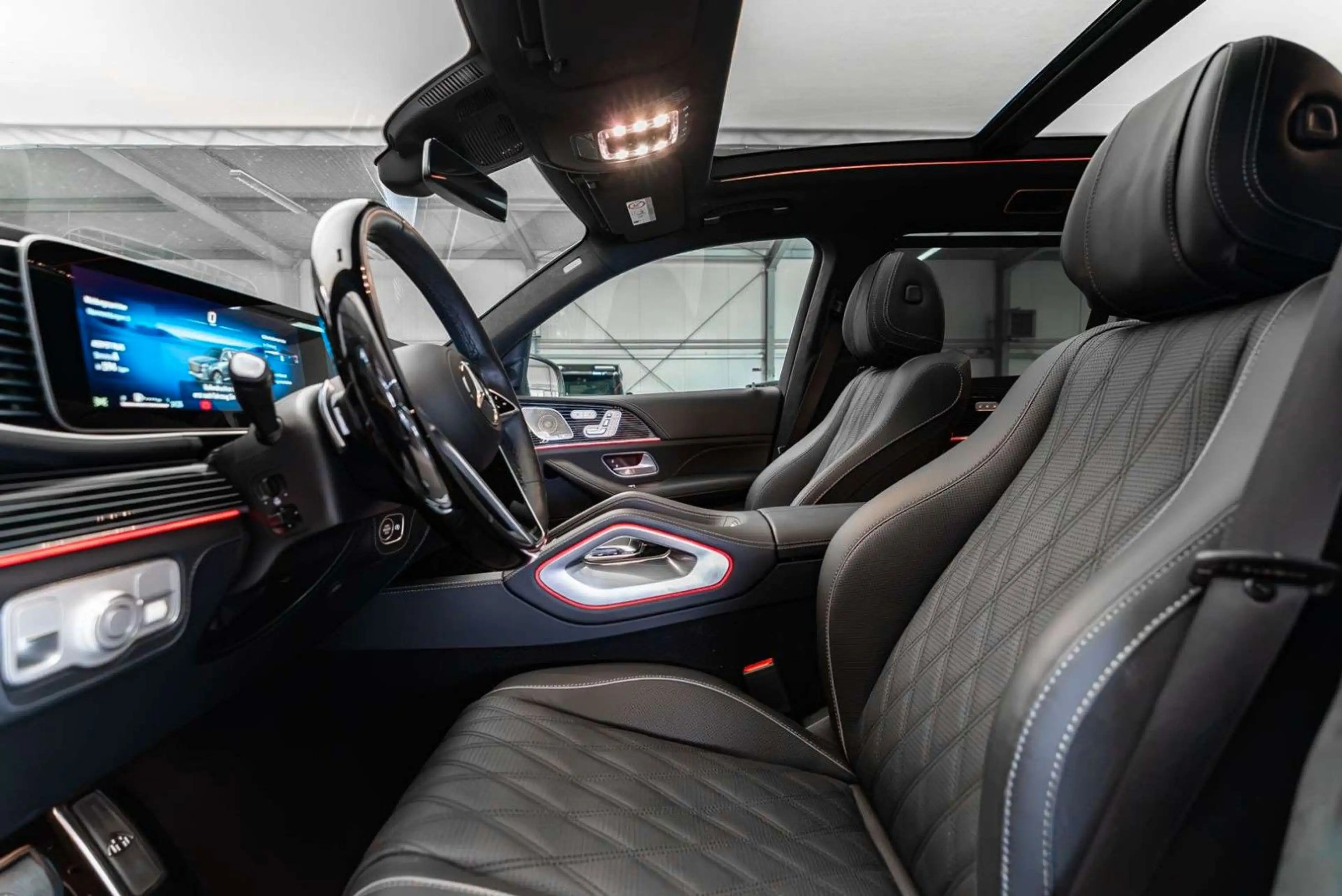 Mercedes-Benz GLS 600 Maybach Premium + / Manufaktur — photo 4