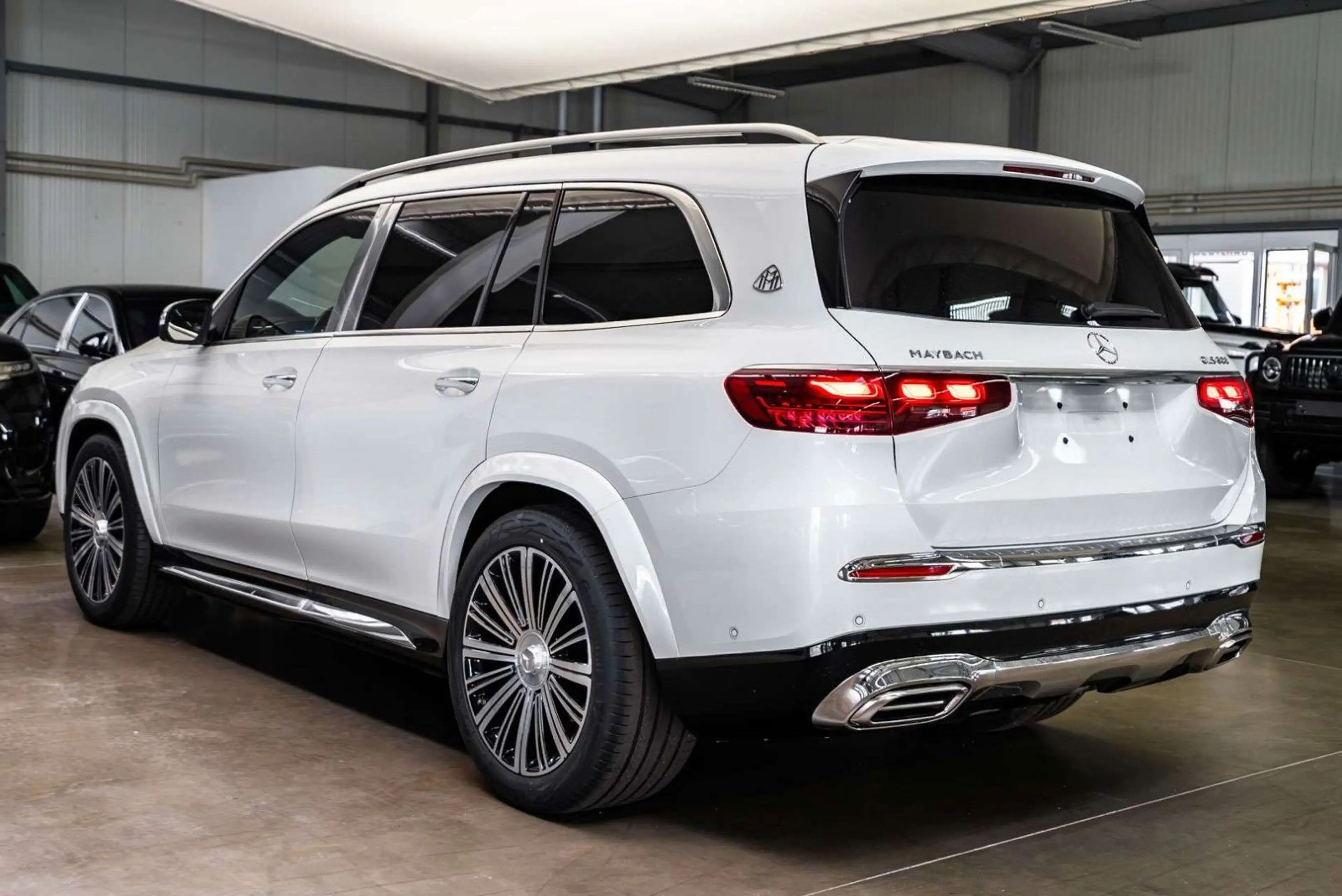 Mercedes-Benz GLS 600 Maybach Premium + / Manufaktur — photo 11