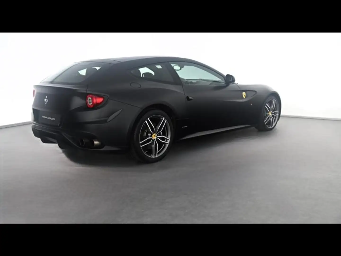 Ferrari FF V12 6.3 660ch Nero - 2
