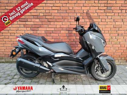 Yamaha X-Max 300