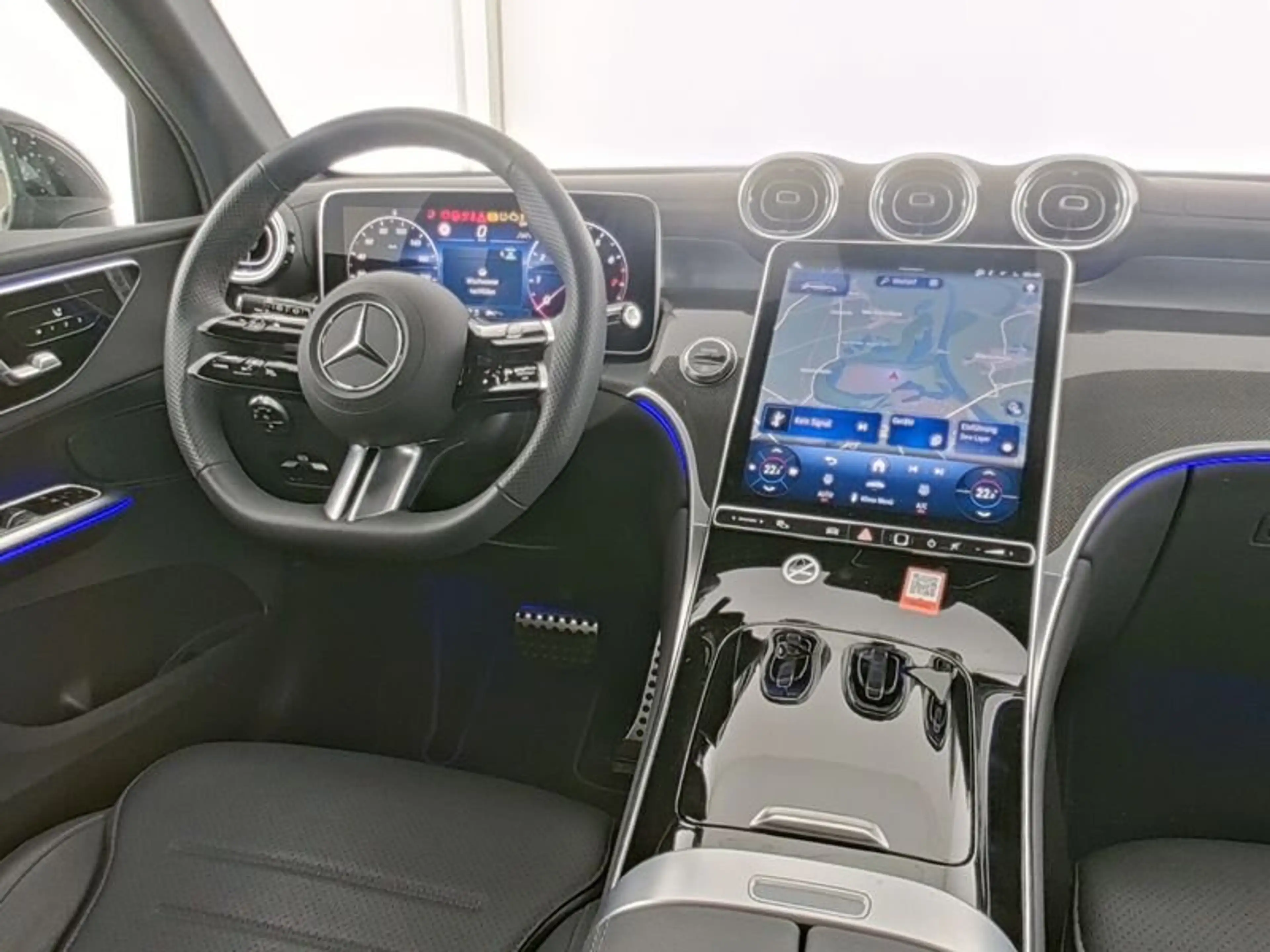 Mercedes-Benz GLC 200 GLC 200 4M AMG Line Panorama AHK DISTRONIC Memo — photo 5