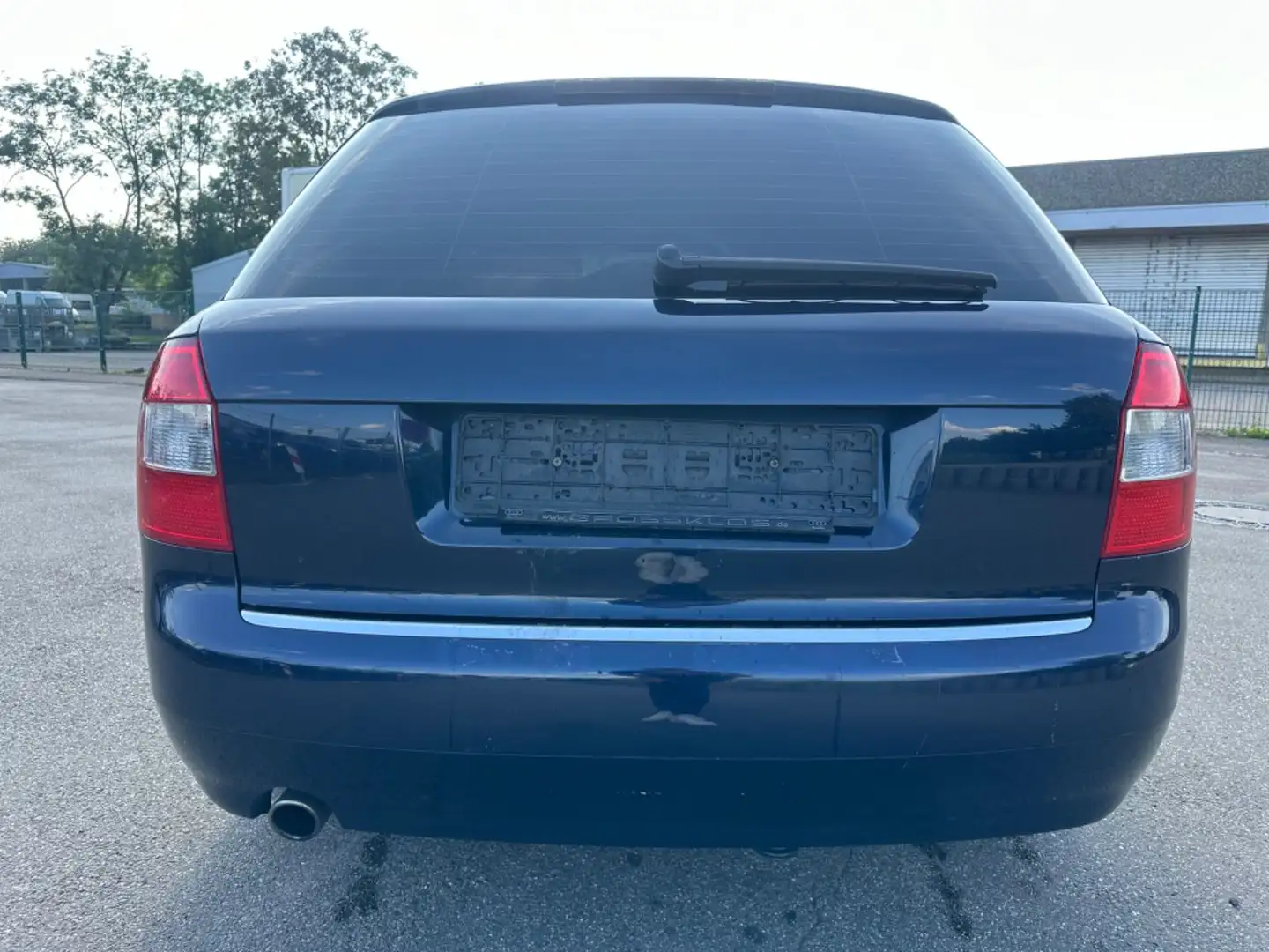 Audi A4 Avant 2.0 Blau - 2