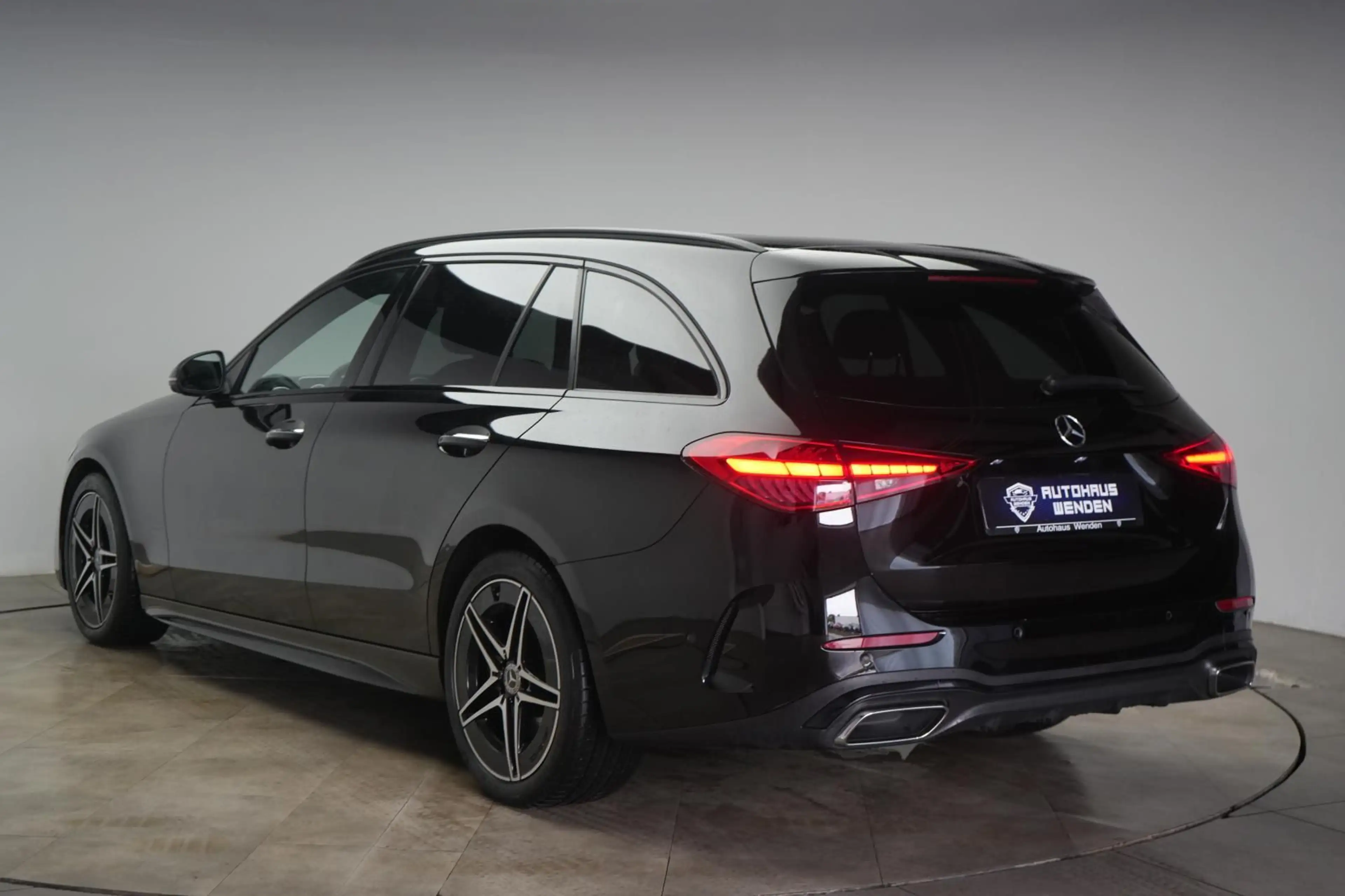Mercedes-Benz C 220 d T 9G-Tronic AMG Distronic/HUD/Kamera/Lan — photo 6