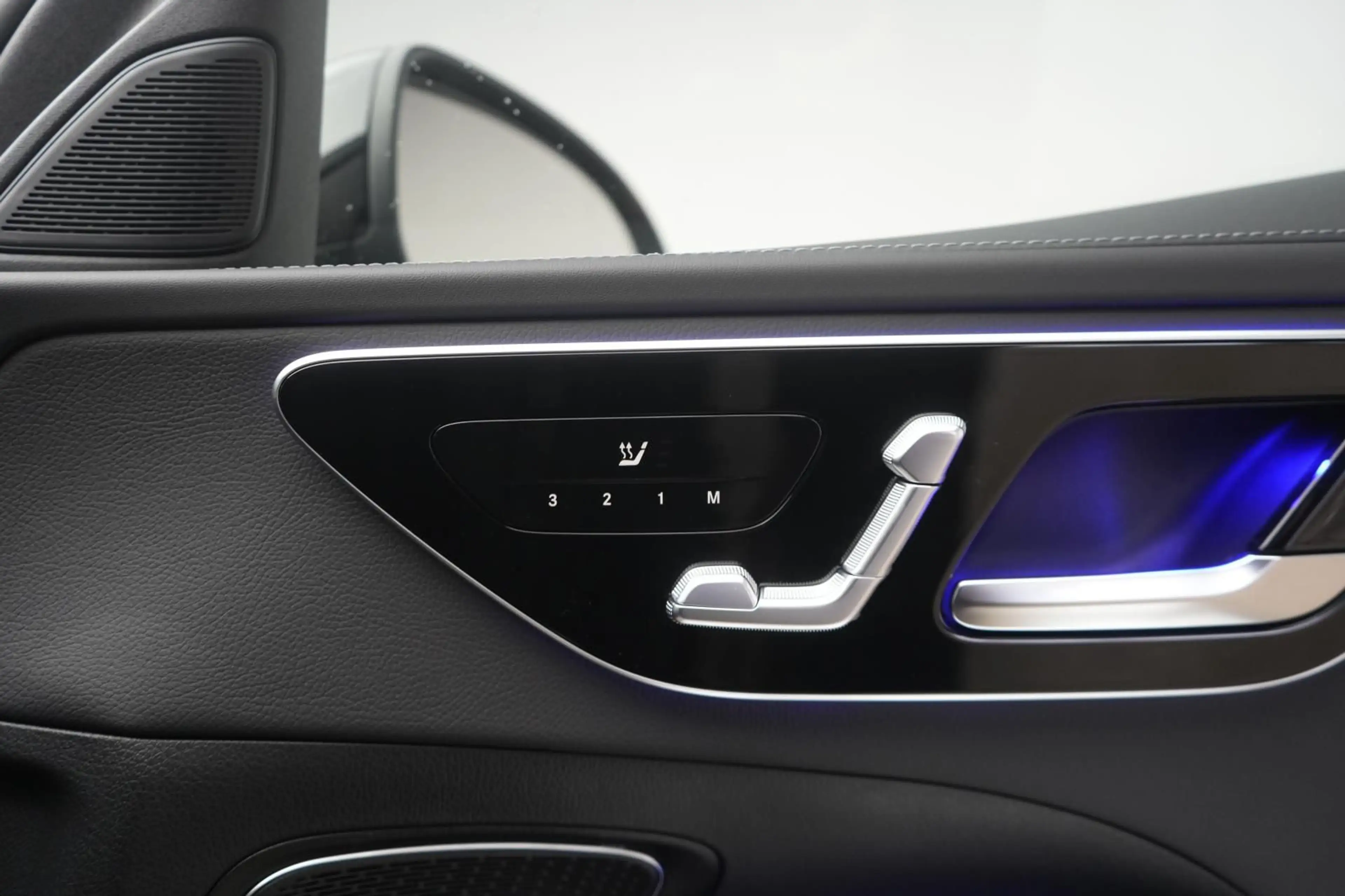 Mercedes-Benz C 220 d T 9G-Tronic AMG Distronic/HUD/Kamera/Lan — photo 9