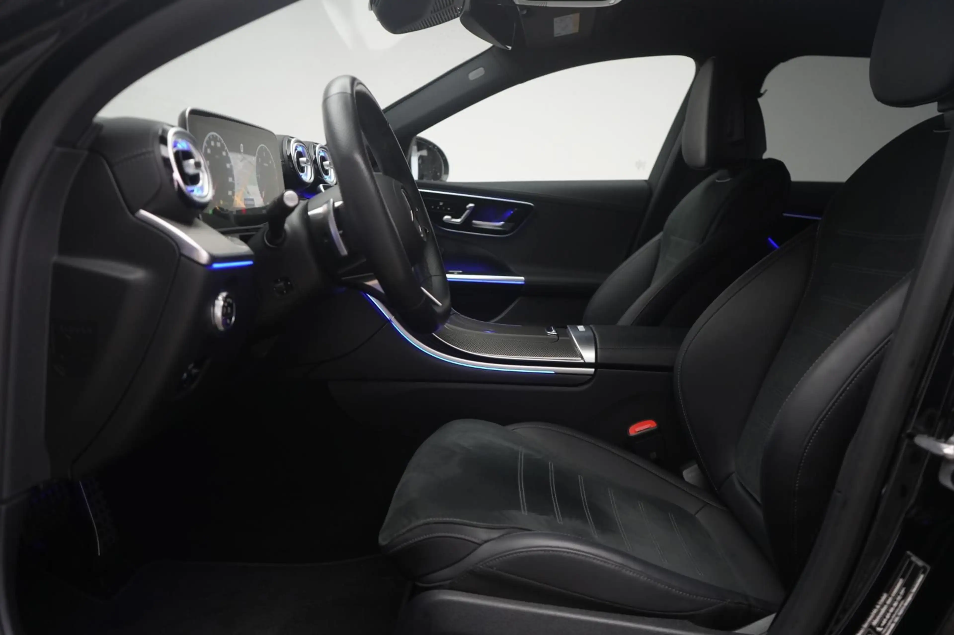 Mercedes-Benz C 220 d T 9G-Tronic AMG Distronic/HUD/Kamera/Lan — photo 12