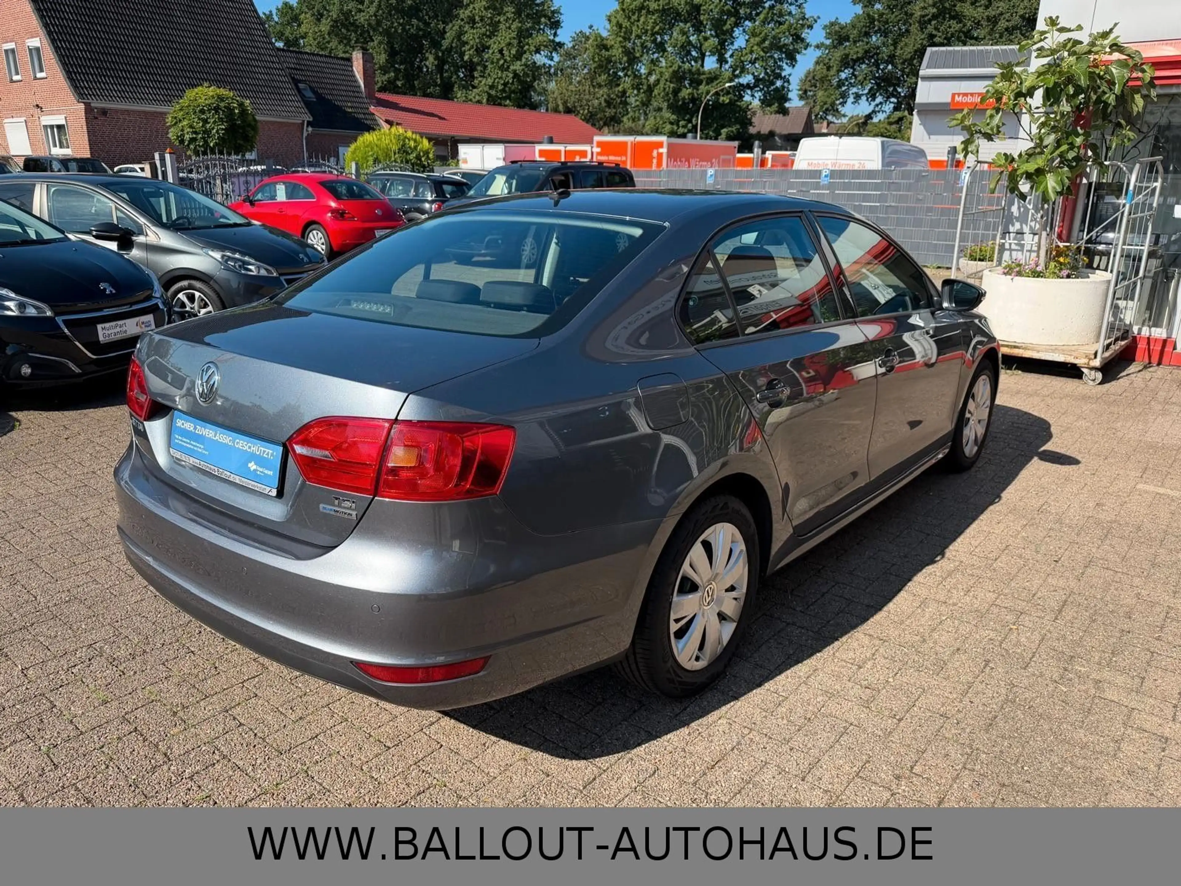 Volkswagen Jetta VI*1.HAND*KLIMA*SITZHEIZUNG*HU NEU* — photo 5