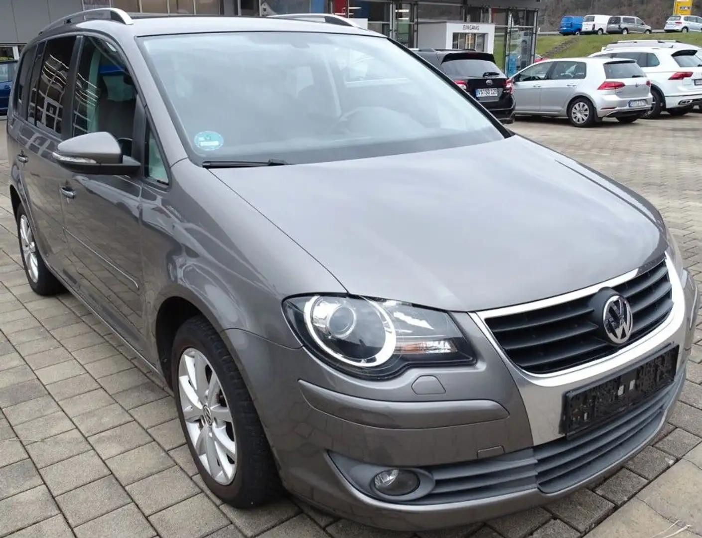 Volkswagen Touran Freestyle,!!Kette neu!!,7-Sitzer,Navi,AHK Gris - 2