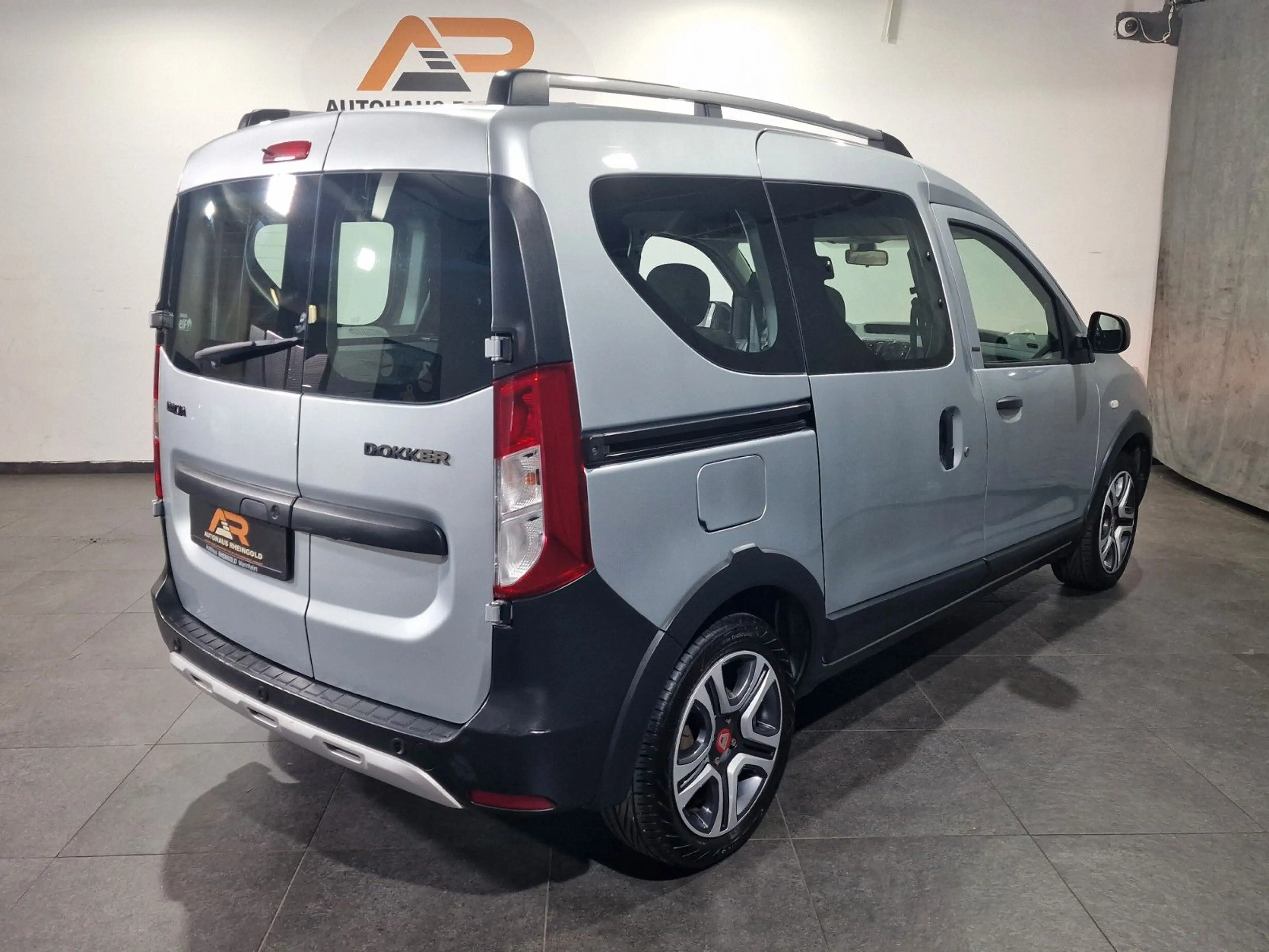 Dacia Dokker Stepway Plus — photo 3