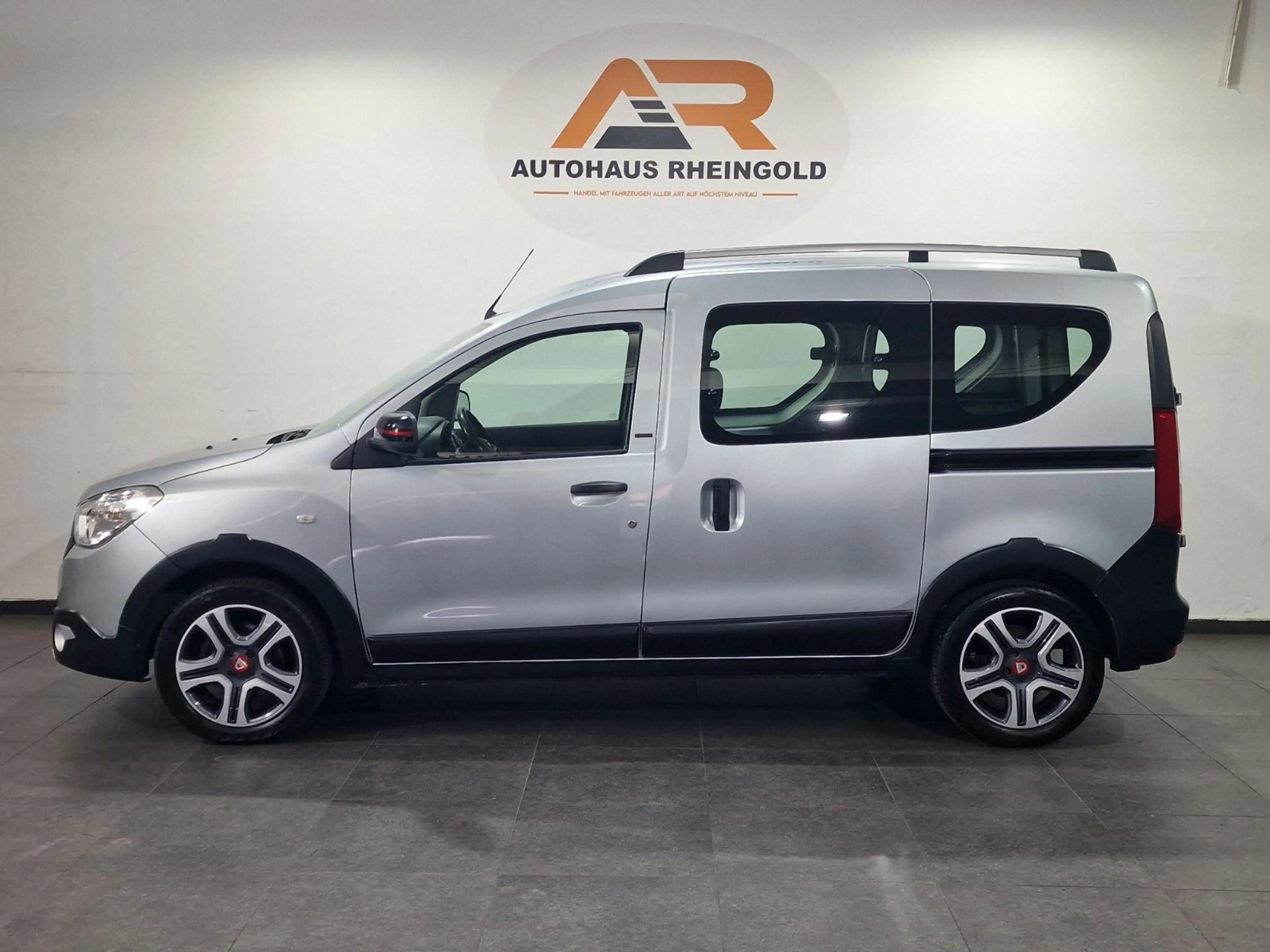 Dacia Dokker Stepway Plus — photo 7