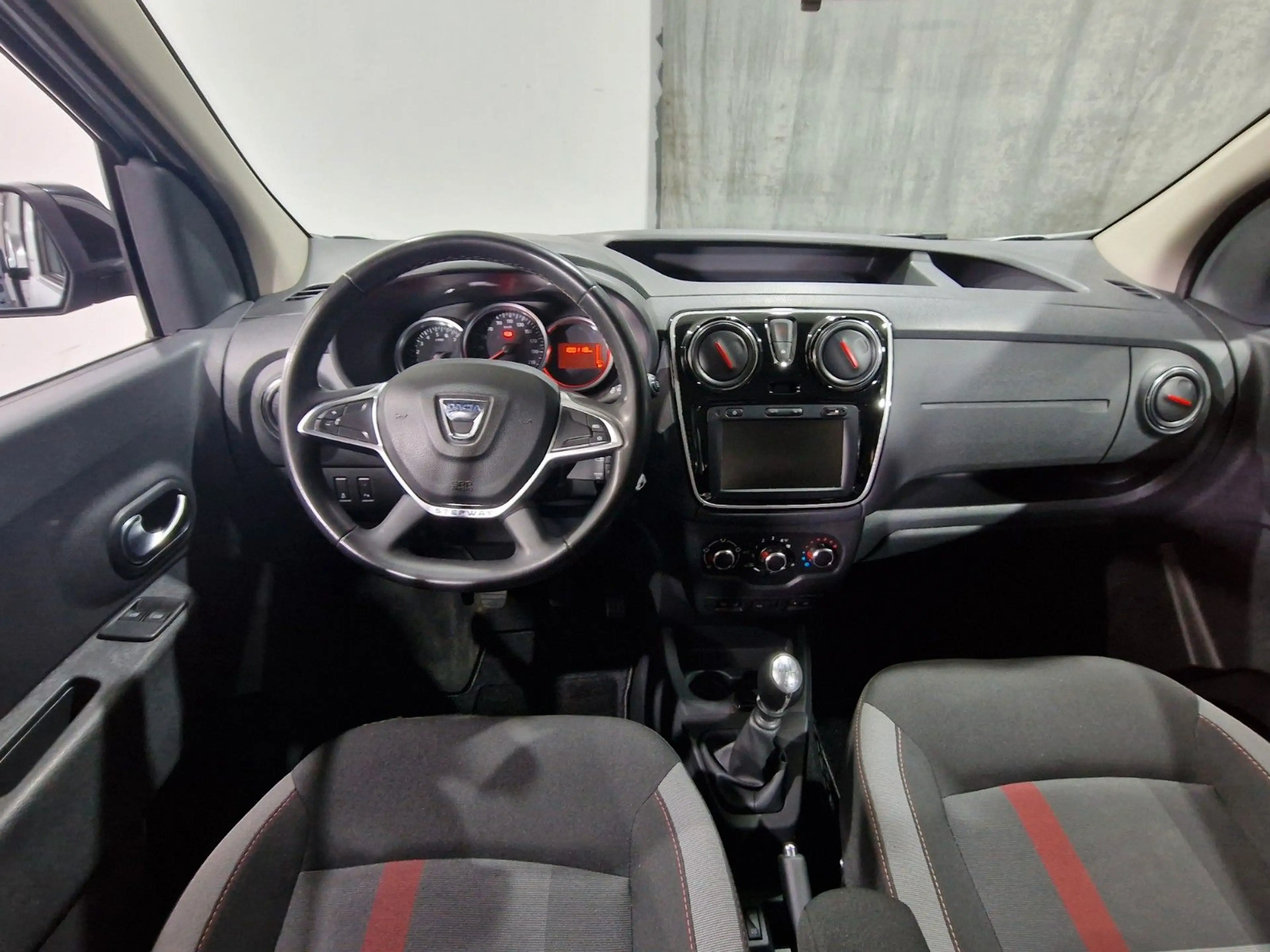Dacia Dokker Stepway Plus — photo 9