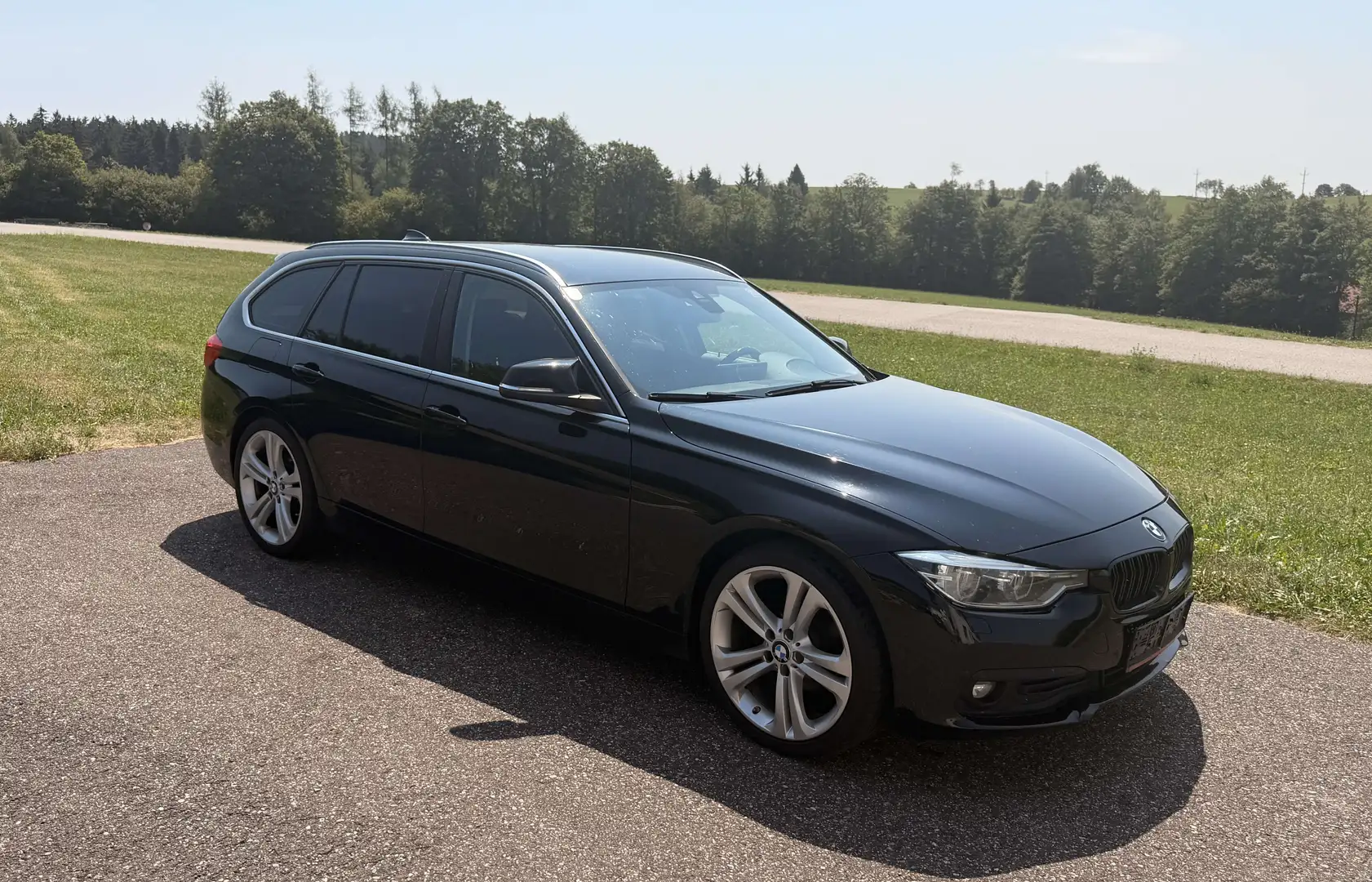 BMW 318 318d Touring Aut. - 1