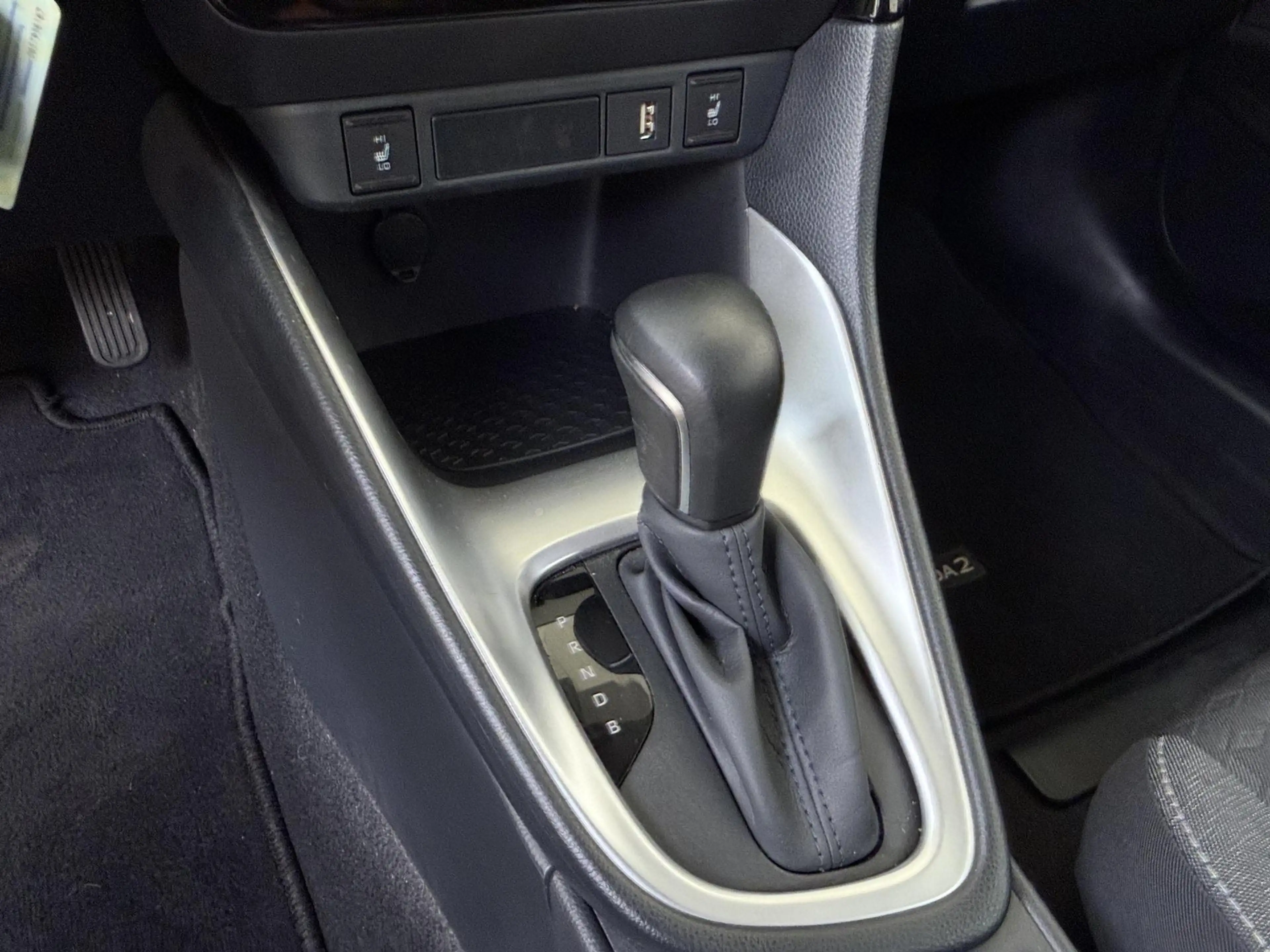 Mazda 2 Hybrid 1.5 Pure | Stoelverwarming | Plus-pakket — photo 14