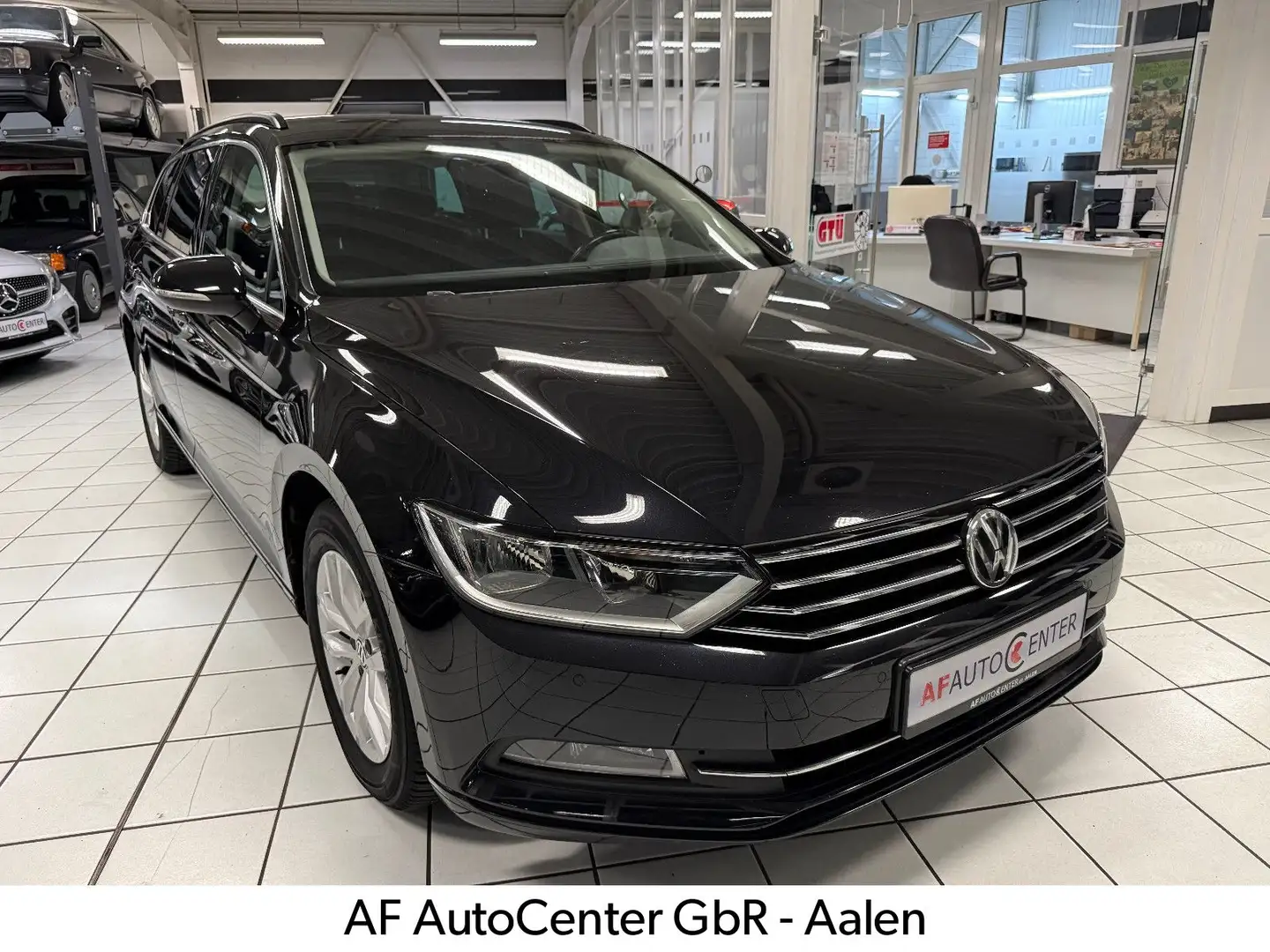 Volkswagen Passat Variant 2.0 TDI Comfortline*Klimaauto. Schwarz - 1