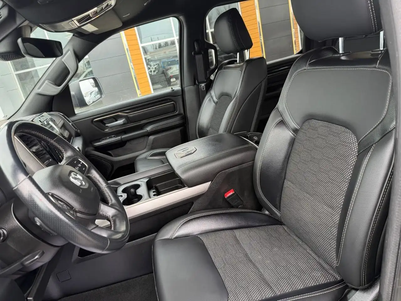 RAM 1500 fotografie RAM 1500