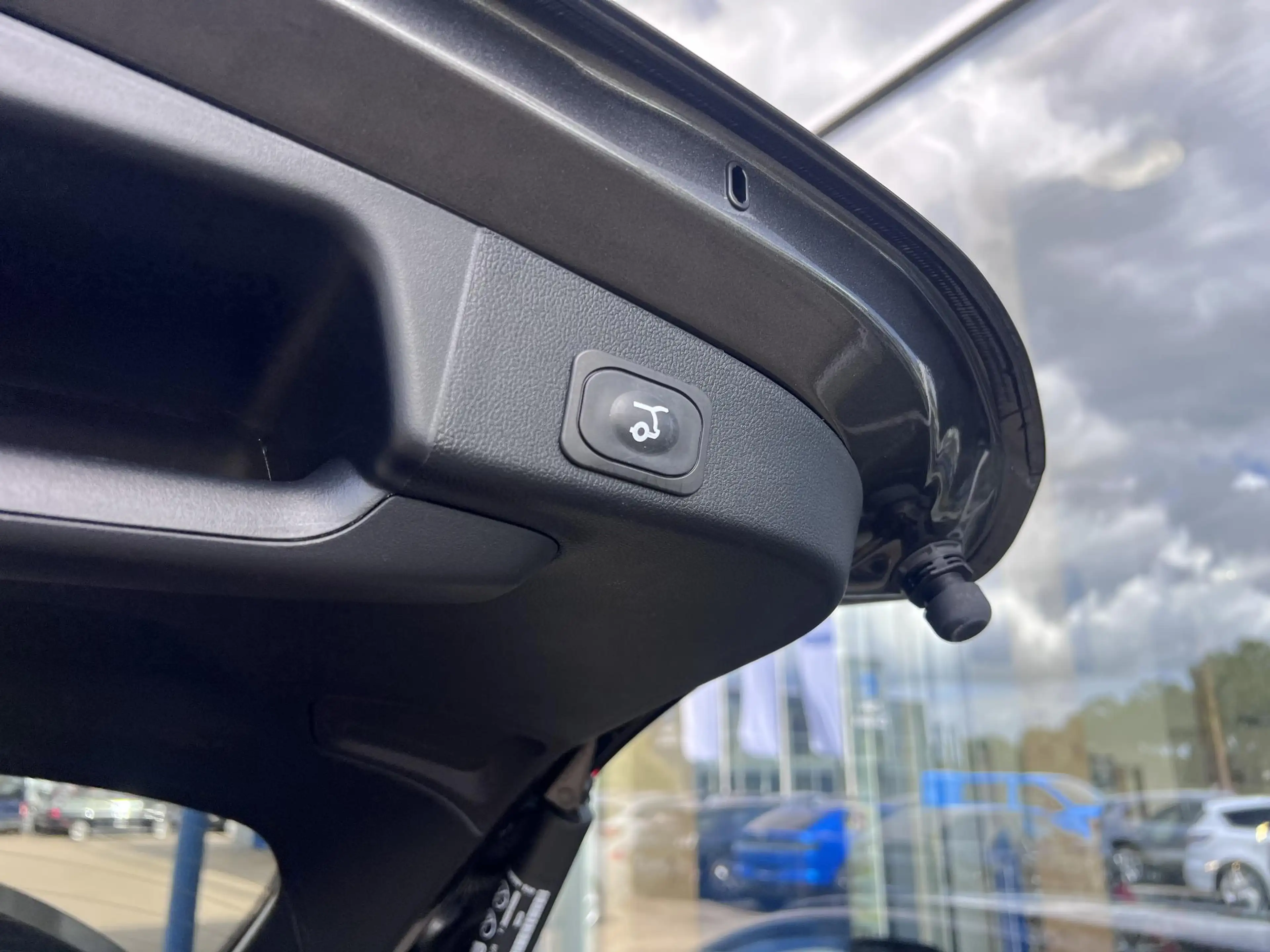Ford Focus Wagon 1.0 EcoBoost Hybrid ST Line X Hybrid ST Line — photo 12