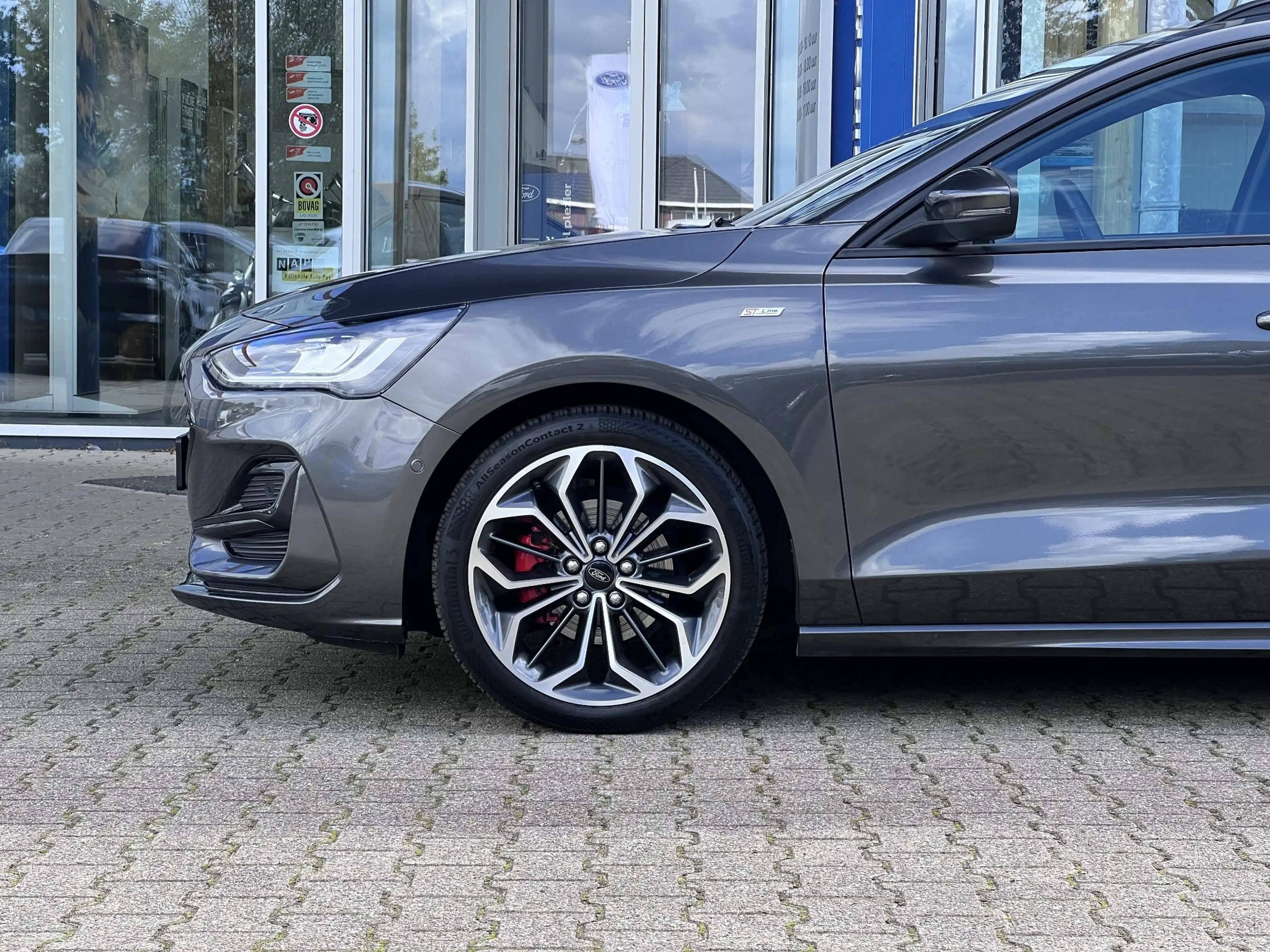 Ford Focus Wagon 1.0 EcoBoost Hybrid ST Line X Hybrid ST Line — photo 8
