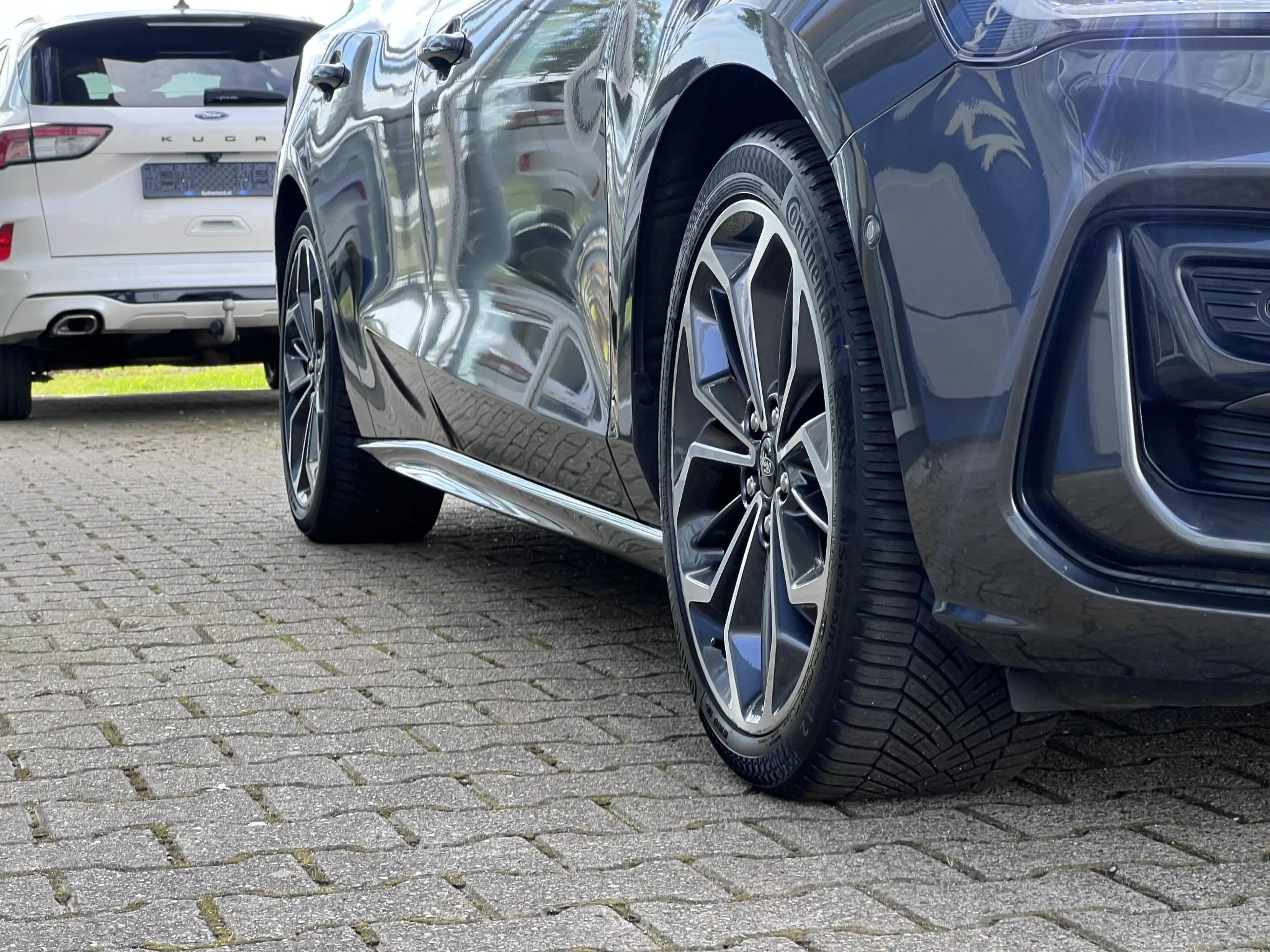 Ford Focus Wagon 1.0 EcoBoost Hybrid ST Line X Hybrid ST Line — photo 4