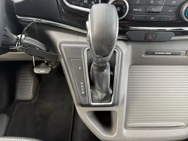 Ford Tourneo Custom view 13