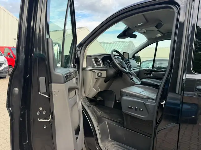 Ford Tourneo Custom view 8