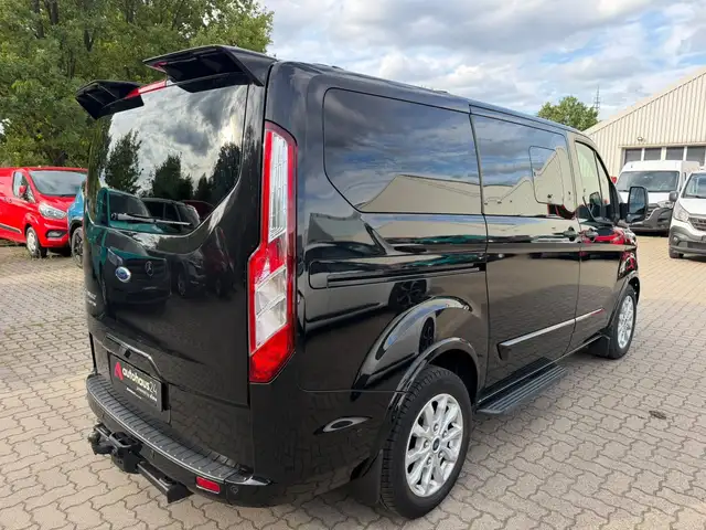 Ford Tourneo Custom view 5