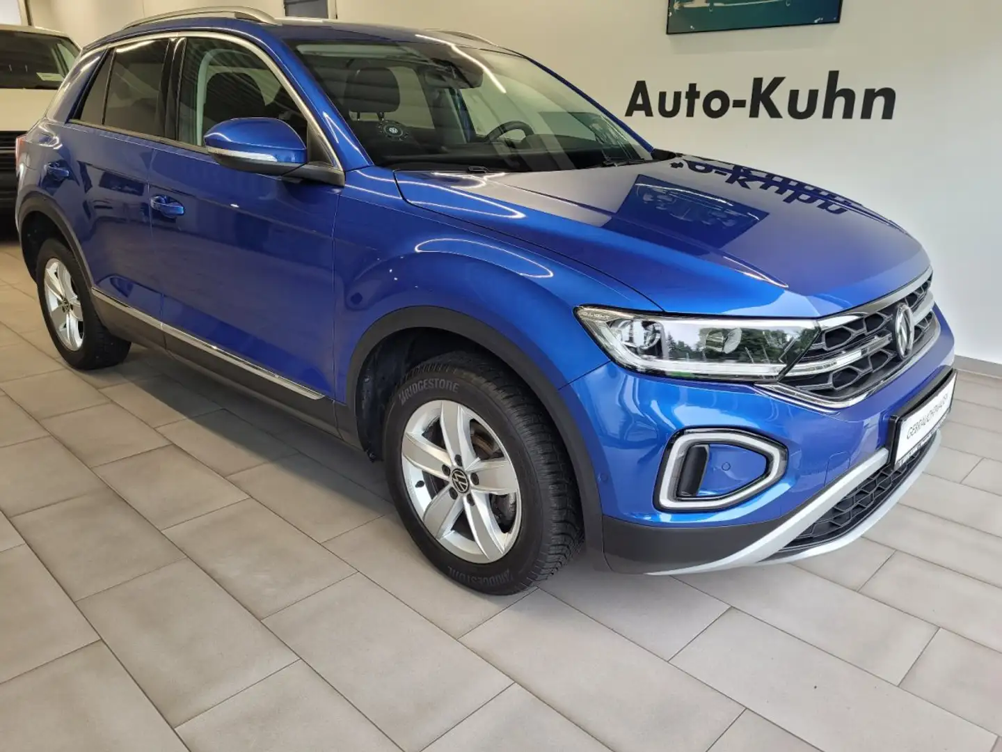 Volkswagen T-Roc 1.5 TSI 110KW DSG Style,Nav,RearView,Rückfk. Blau - 1