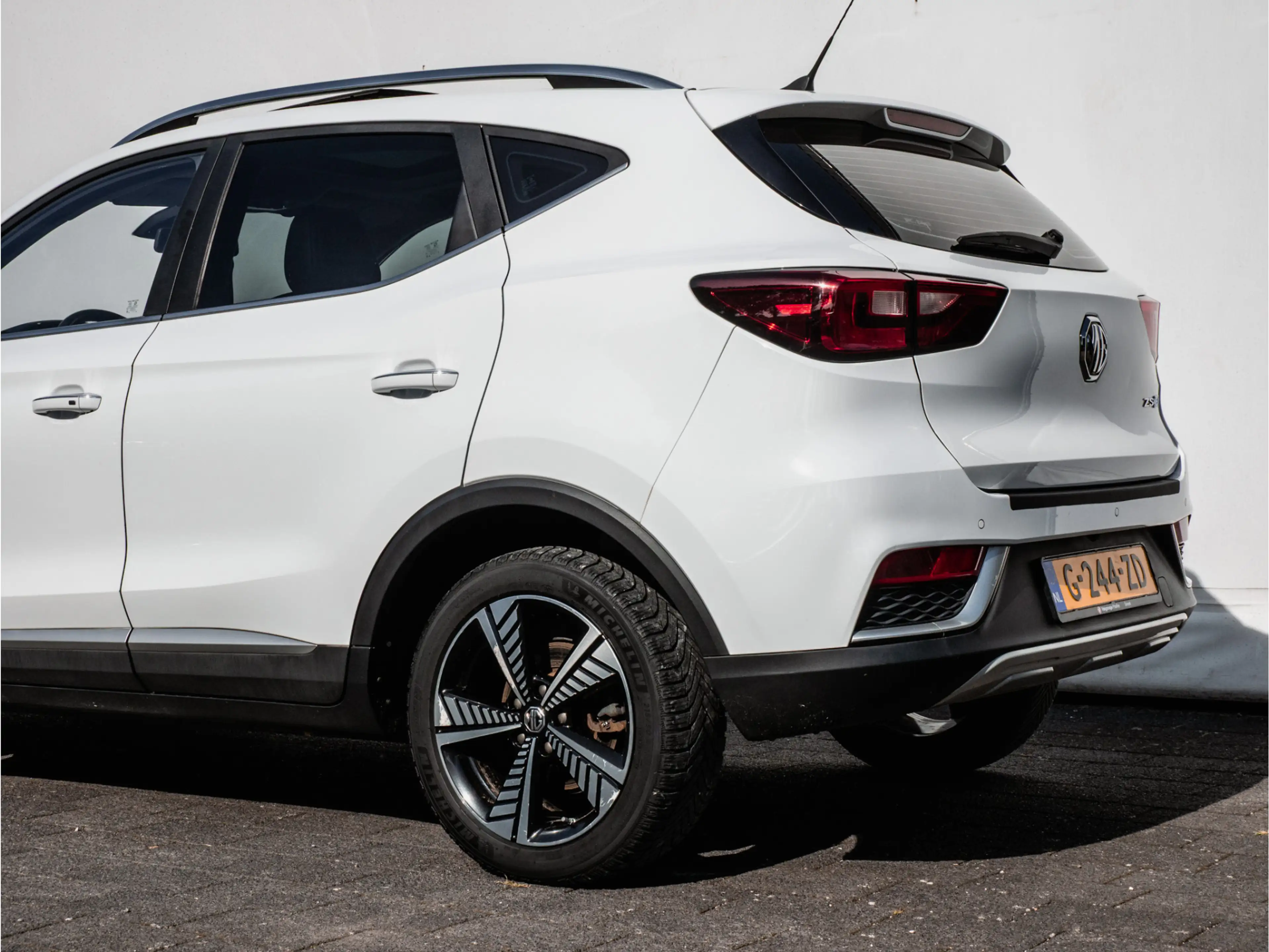 MG ZS EV Luxury 45 kWh SOH 87% Camera/ Elek. panoramadak — photo 35