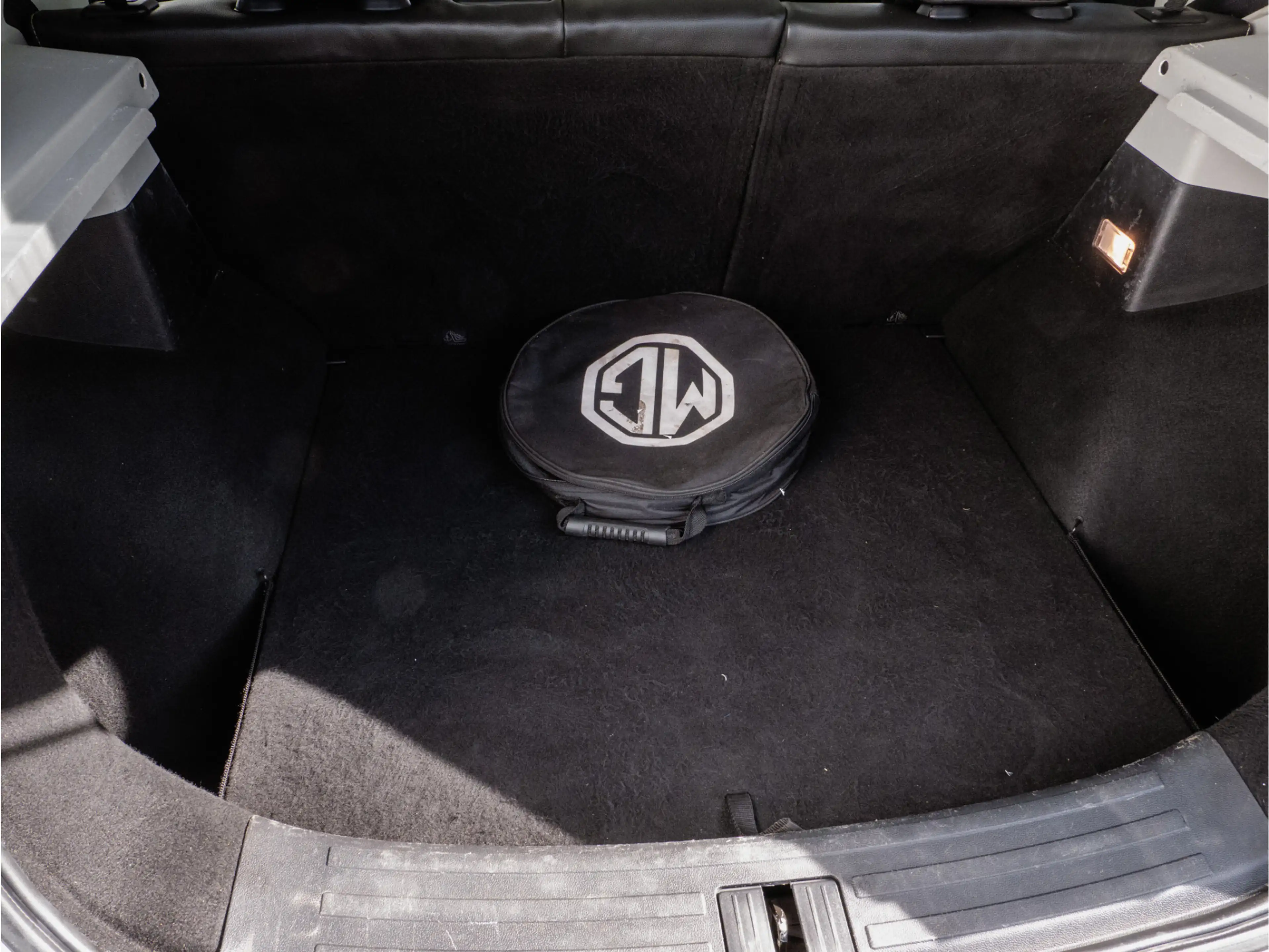 MG ZS EV Luxury 45 kWh SOH 87% Camera/ Elek. panoramadak — photo 16