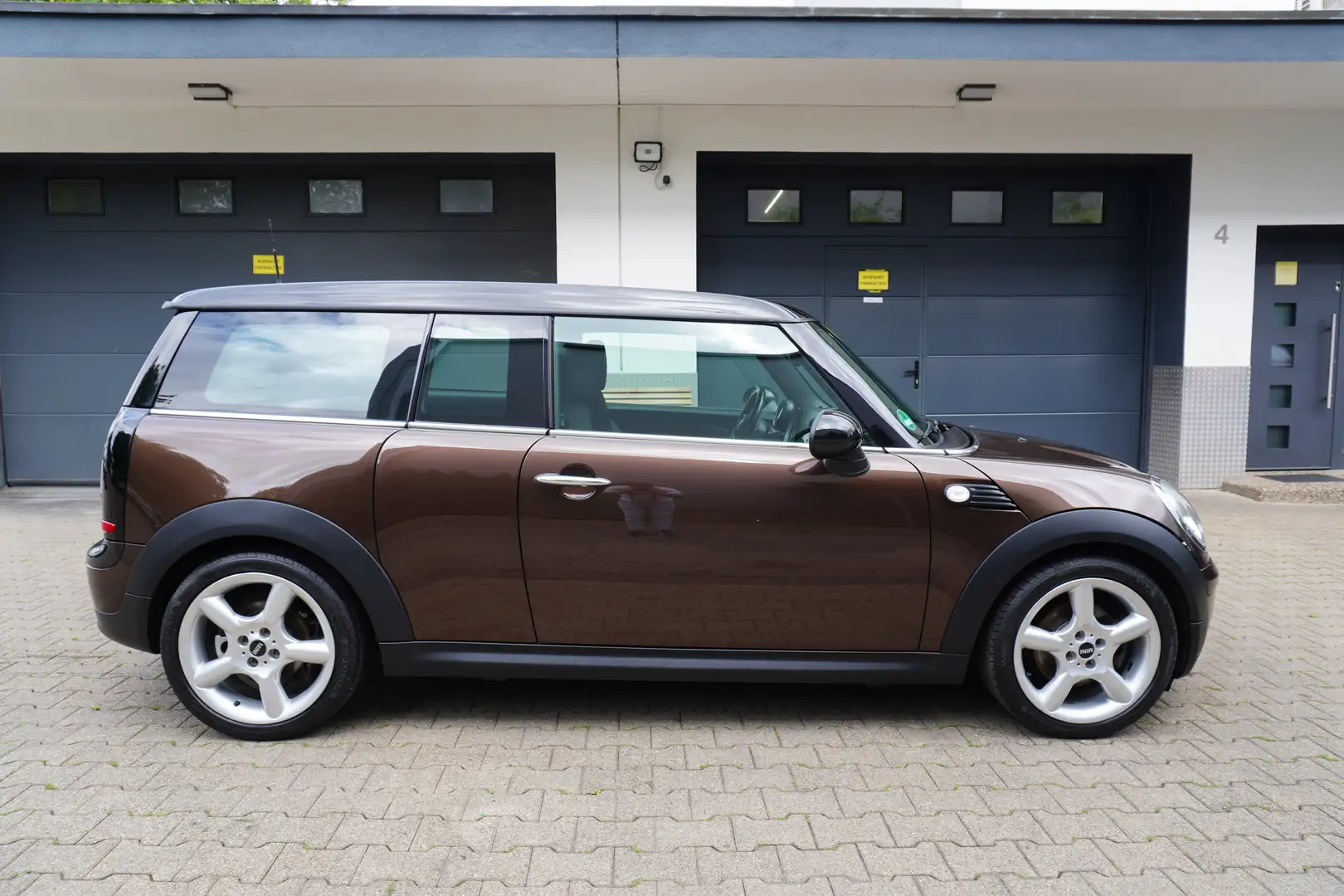 MINI Cooper D Clubman Cooper 1.6 D Clubman tLEDER+KLIMA+ALU+PDC+1.HAND Barna - 2