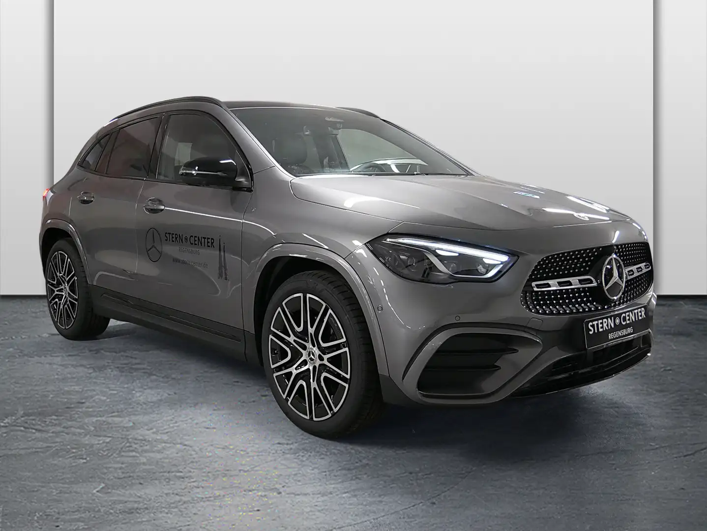 Mercedes-Benz GLA 200 AMG SHD Perf-AGA Wide MBeam AHK 360 Cam Grijs - 2