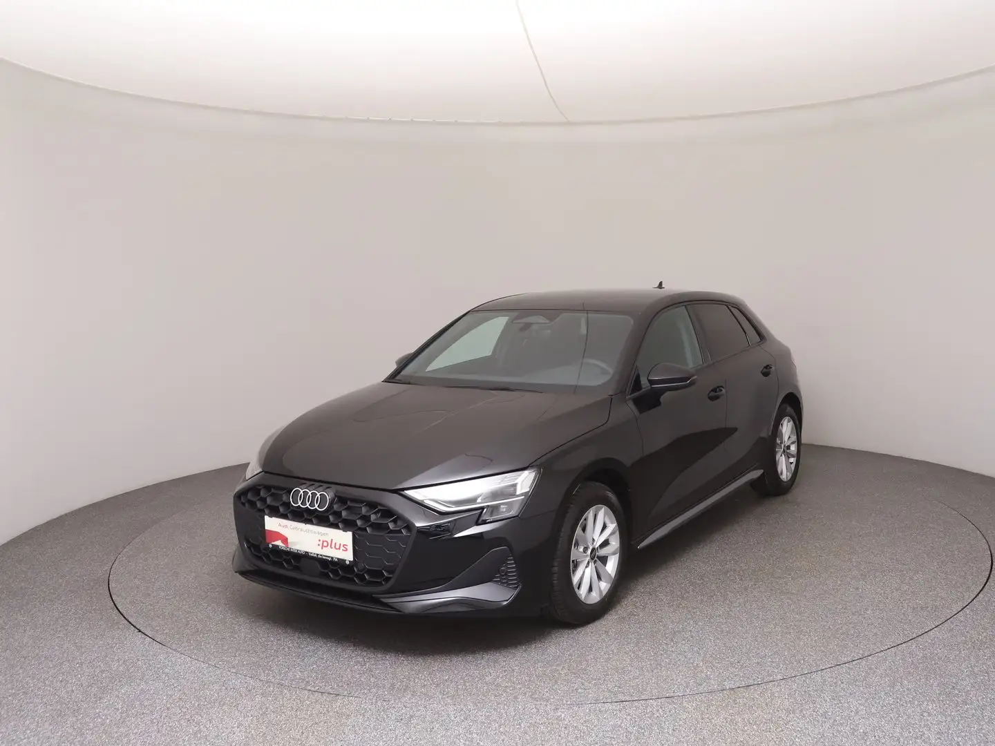 Audi A3 30 TFSI Schwarz - 1