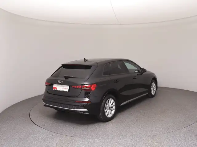 Audi A3 view 4