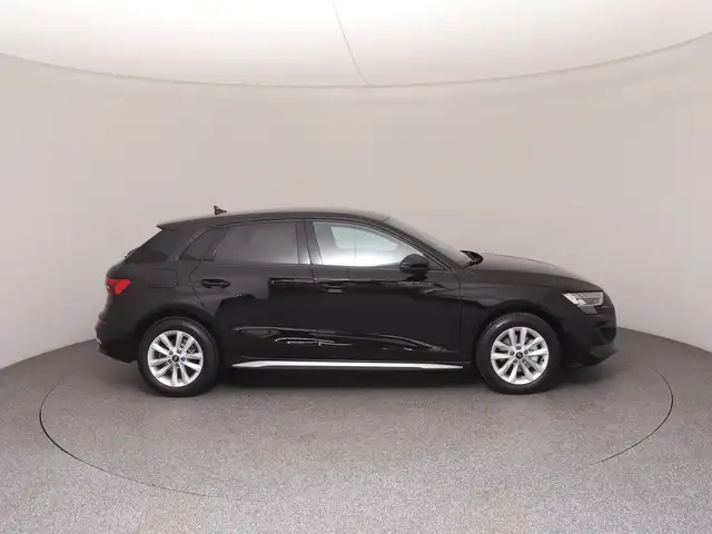 Audi A3 view 8