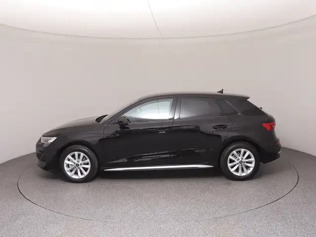 Audi A3 view 7