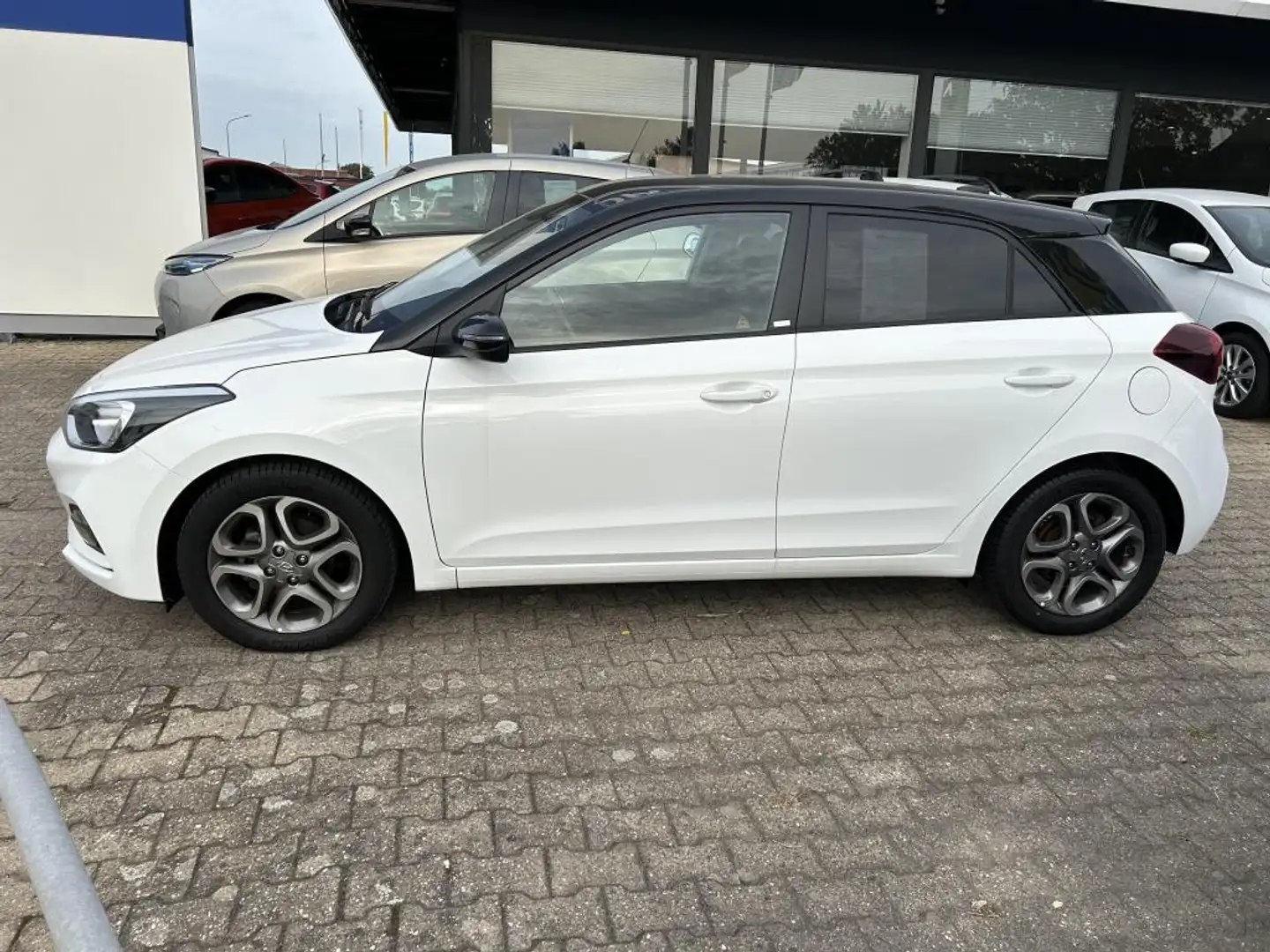 Hyundai i20 YES! Plus Blanc - 2