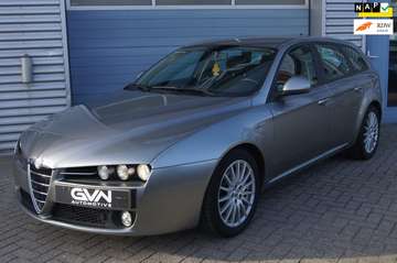 Sportwagon 1.9 JTD Automaat Q-Tronic Distinctive