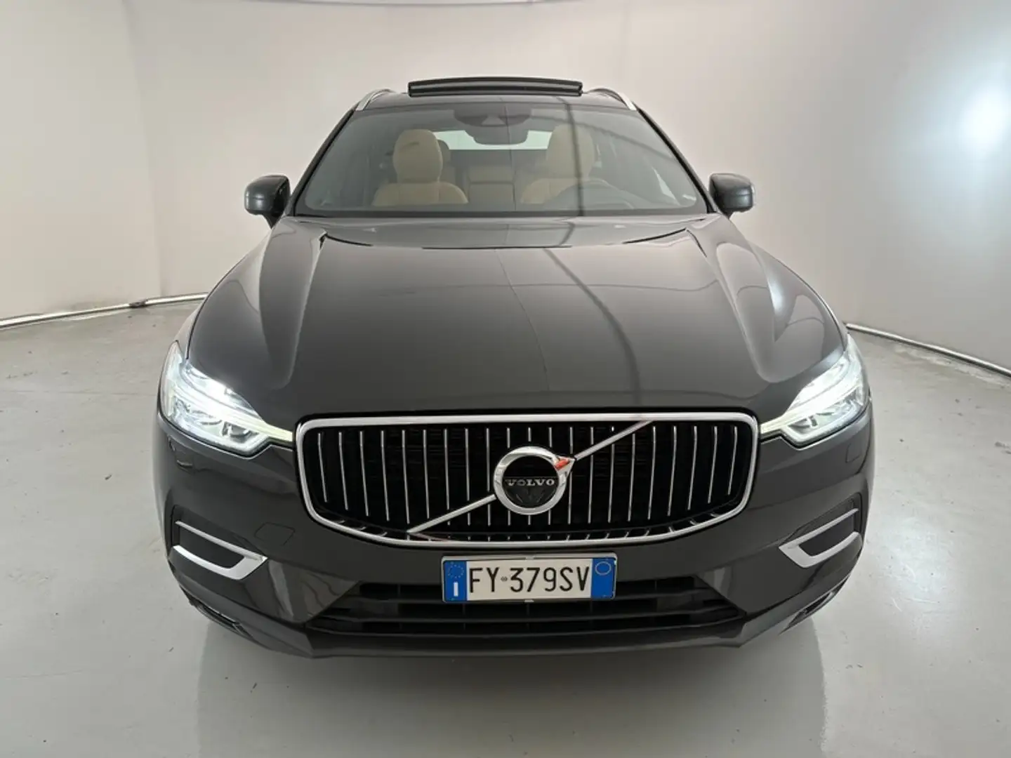 Volvo XC60 2.0 B4 Inscription Verde - 2