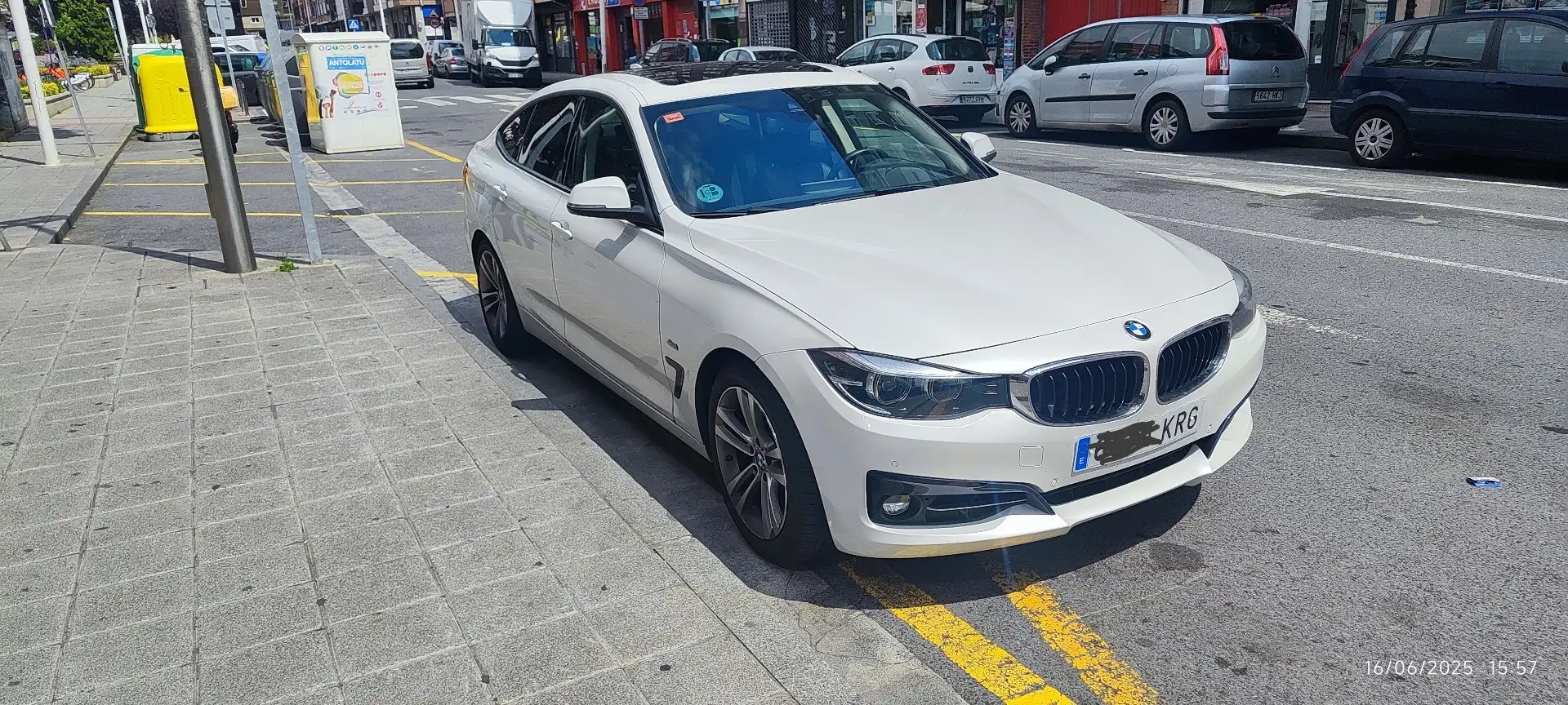 BMW 320 320dA Gran Turismo - 2