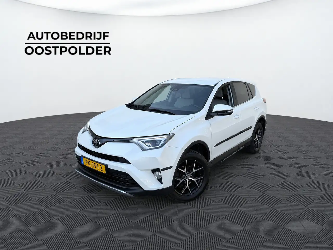 Toyota RAV4 2.0 VVT-i AWD Executive — photo 1 of 25