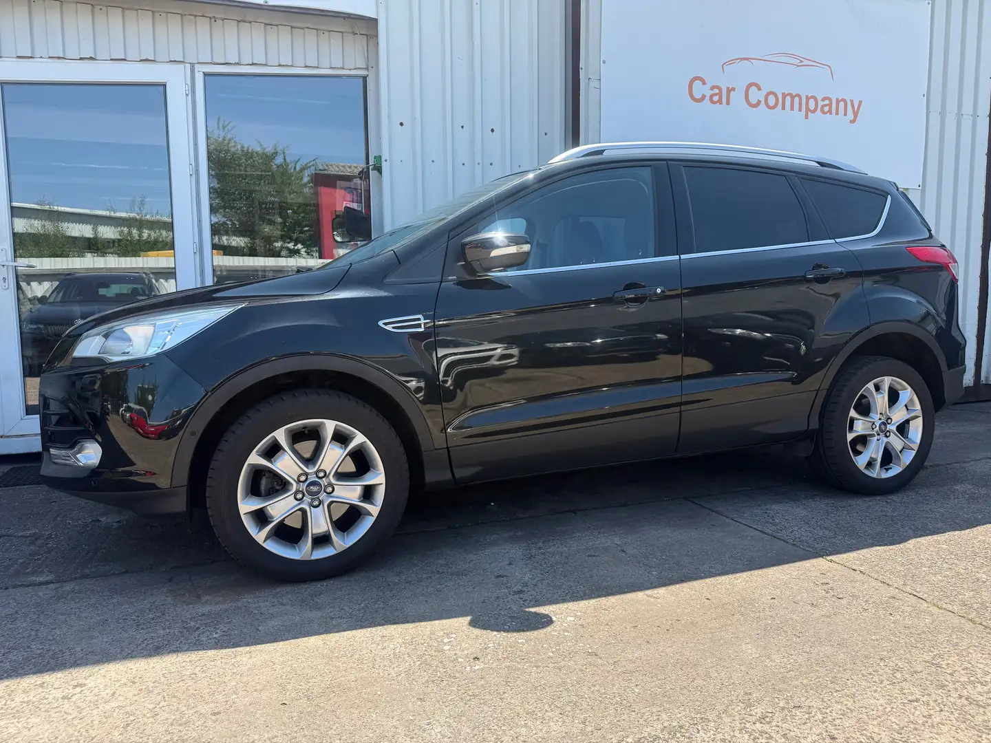 Ford Kuga Titanium *Automatik*Allrad*2.Hand*AHK* Schwarz - 2