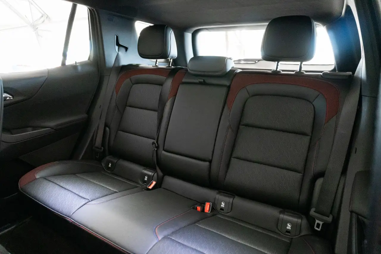 Chevrolet Equinox снимка Chevrolet Equinox