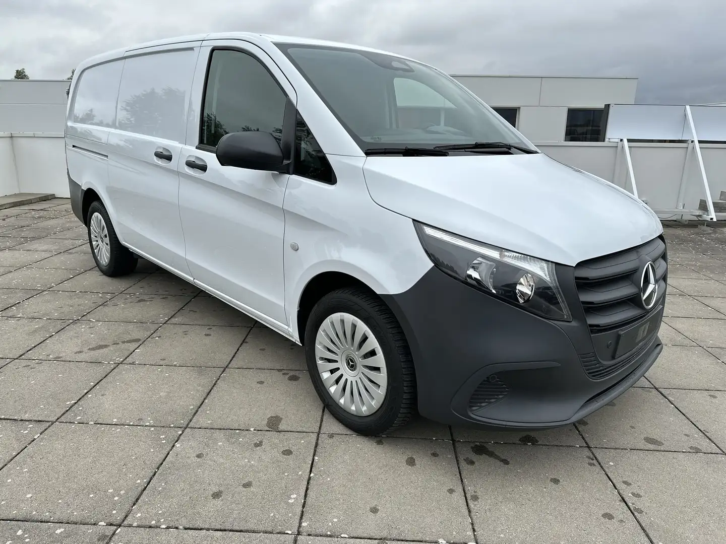 Mercedes-Benz Vito 116 CDI PRO/9G TRON/NAVI/TREKH 2500 KG/HOUTVLOER/ Wit - 1