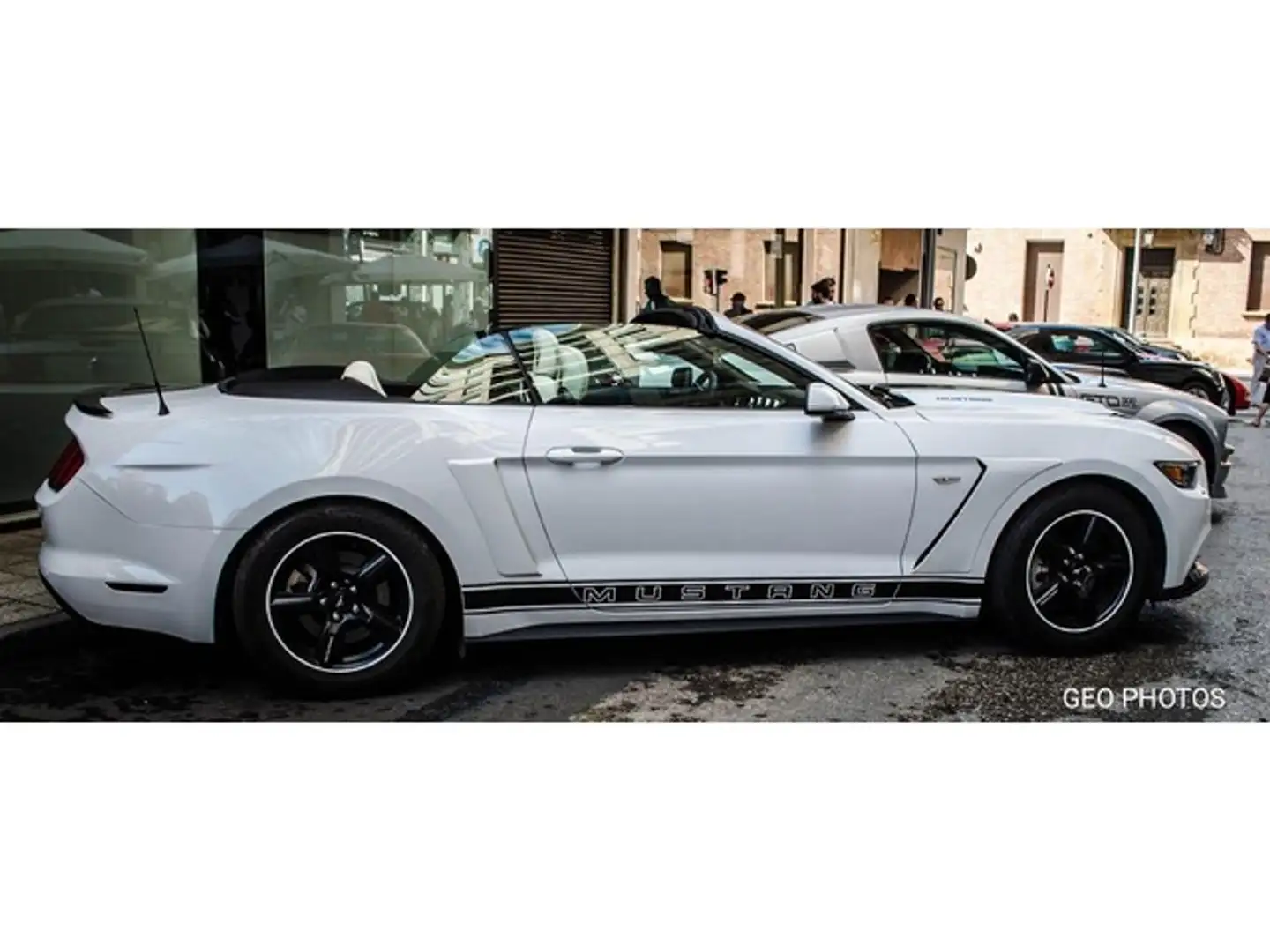 Ford Mustang Convertible 5.0 Ti-VCT GT Blanco - 2