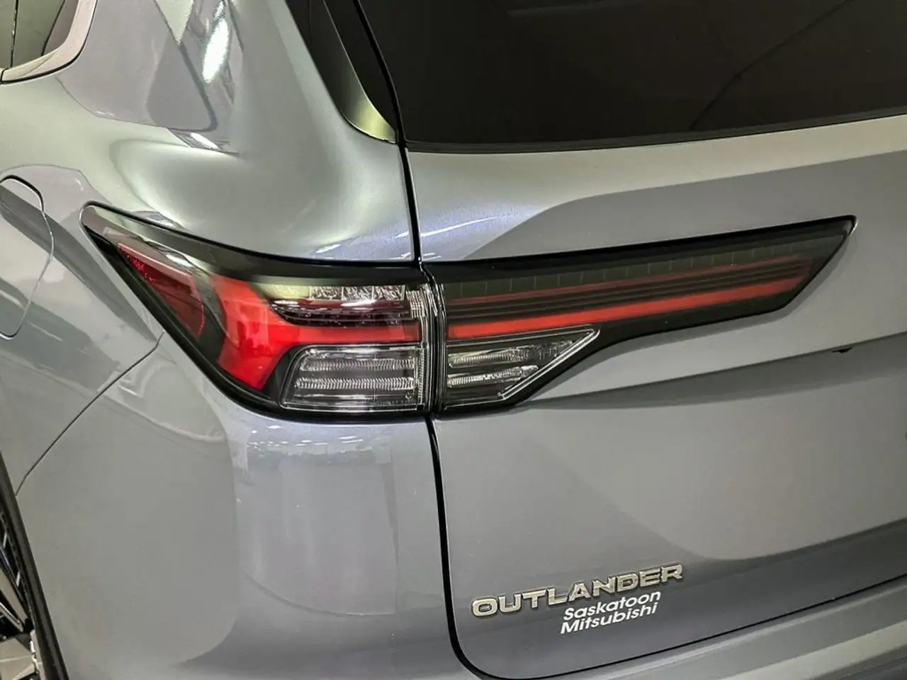Mitsubishi Outlander снимка Mitsubishi Outlander