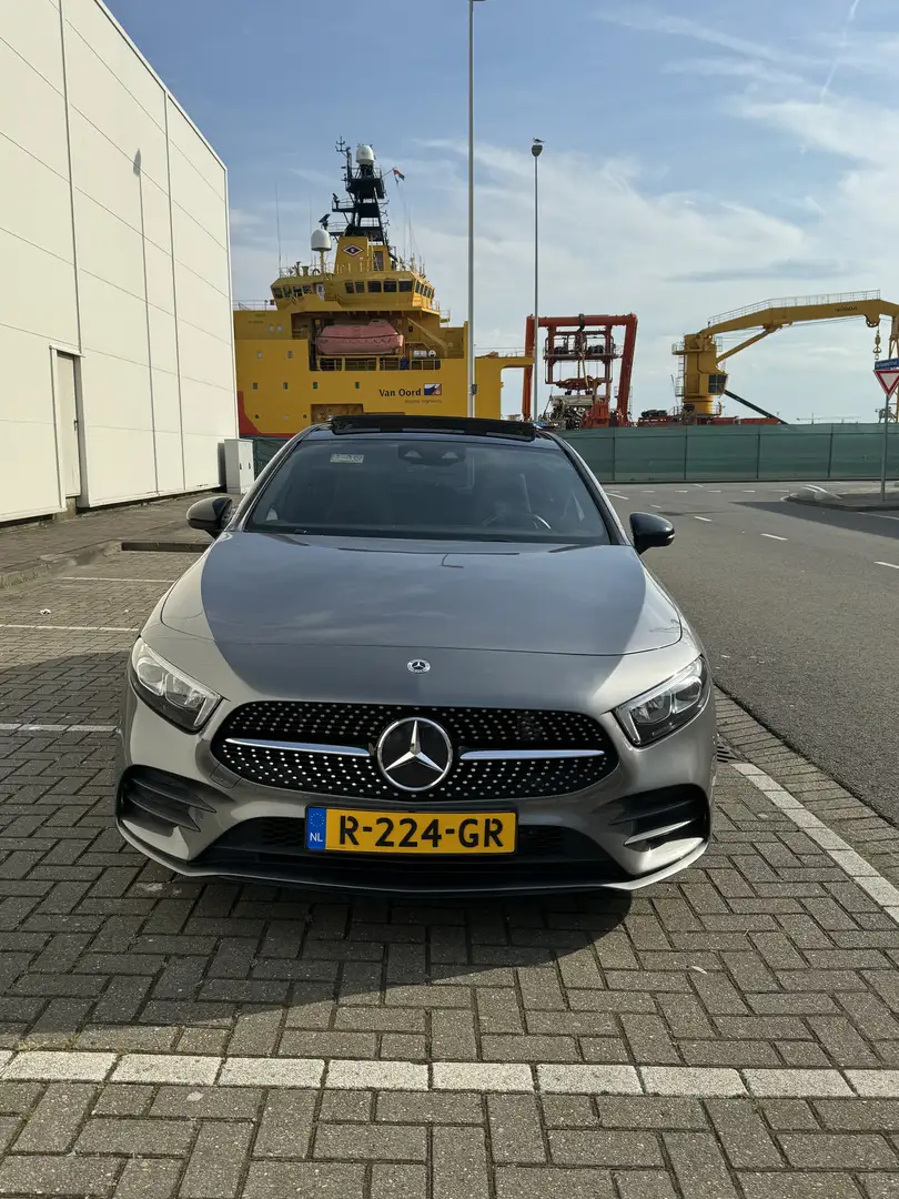 Mercedes-Benz A 200 AMG NIGHT PAKKET Gris - 1