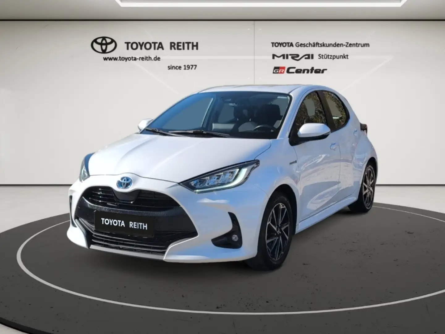 Toyota Yaris Hybrid Team Deutschland Navi LED Apple CarPlay And Weiß - 1