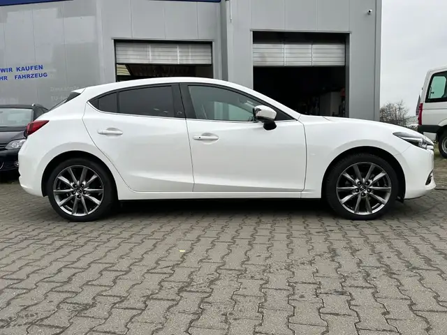 Mazda 3 Lim. Signature,NAVI,KAMERA,1.HAND,SCHECKHEFT,