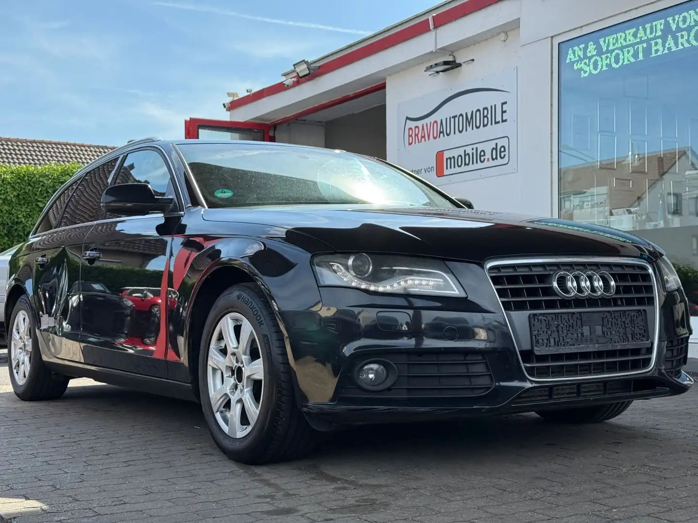 Audi A4 Avant Ambiente/1.HAND/SHZ/LED/XENON/TEMPOMAT Negru - 1