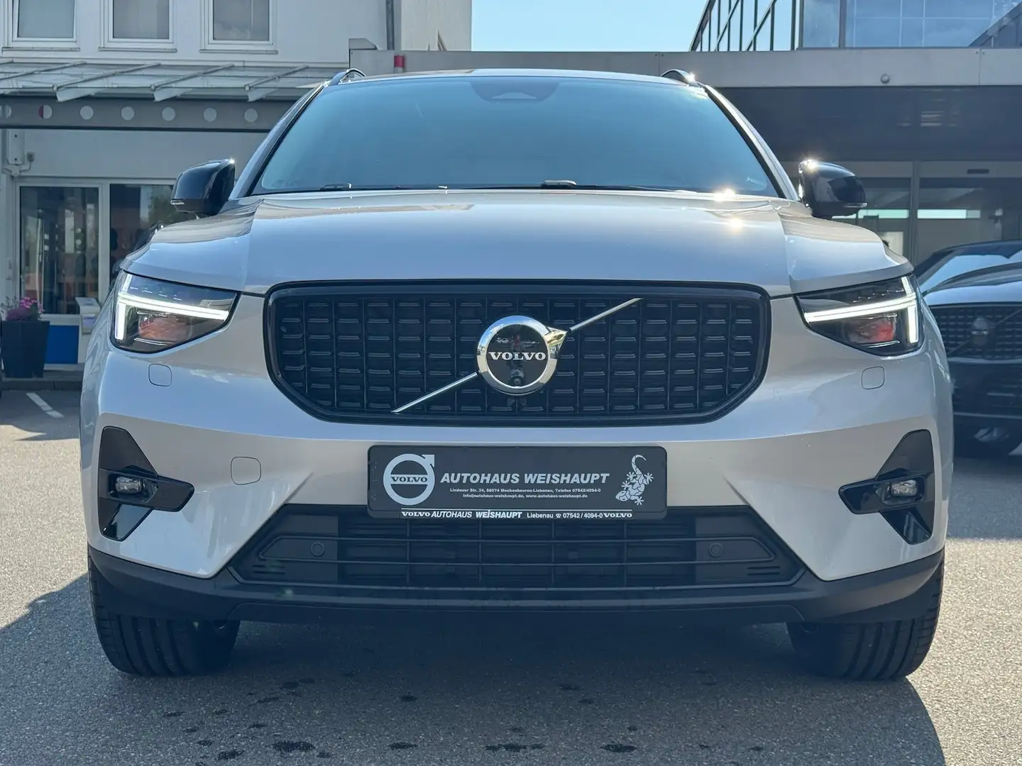 Volvo XC40 B4*Plus Dark*NP58700*ACC*BLIS*Pixl*360°Pano Silber - 2